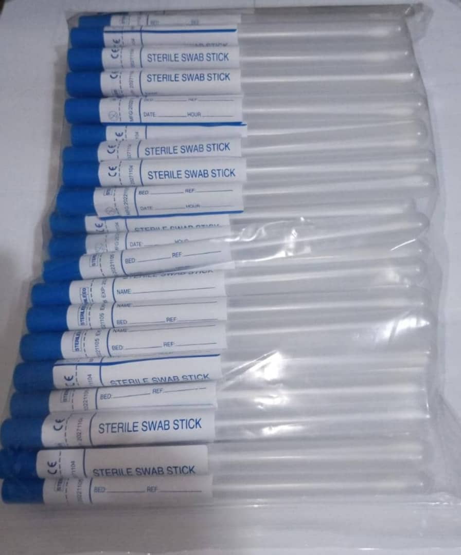 Bâtonnets d'écouvillonnage stériles