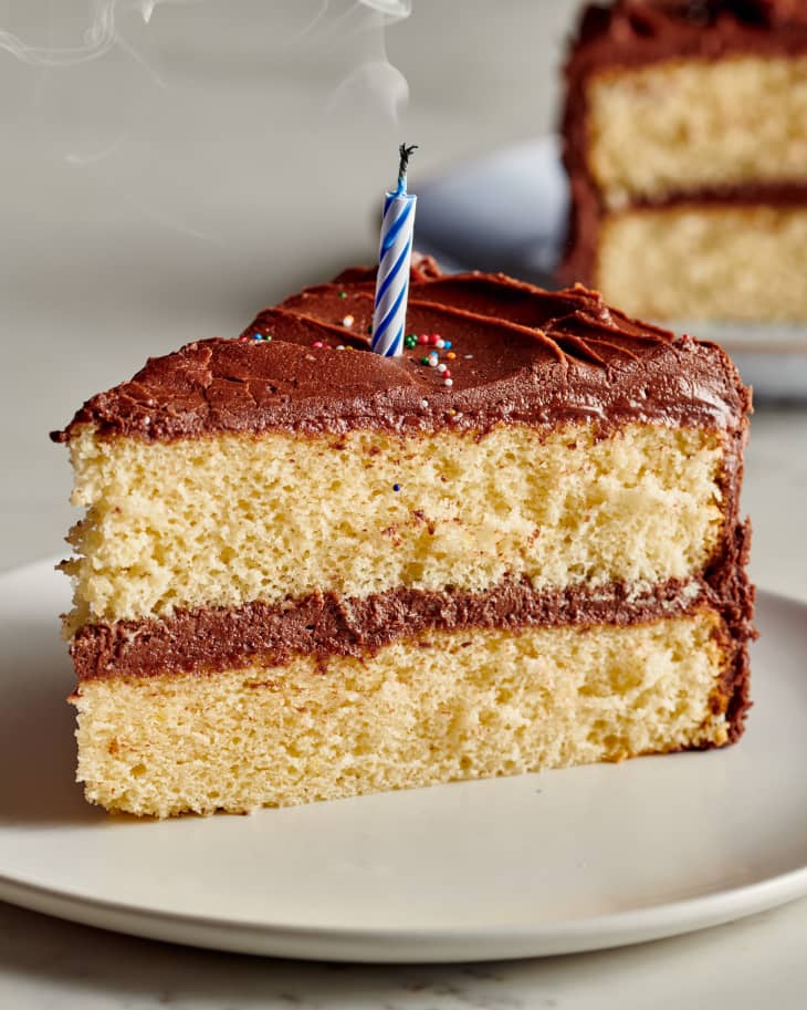 Vanilla Cake w/ chocolate buttercream 