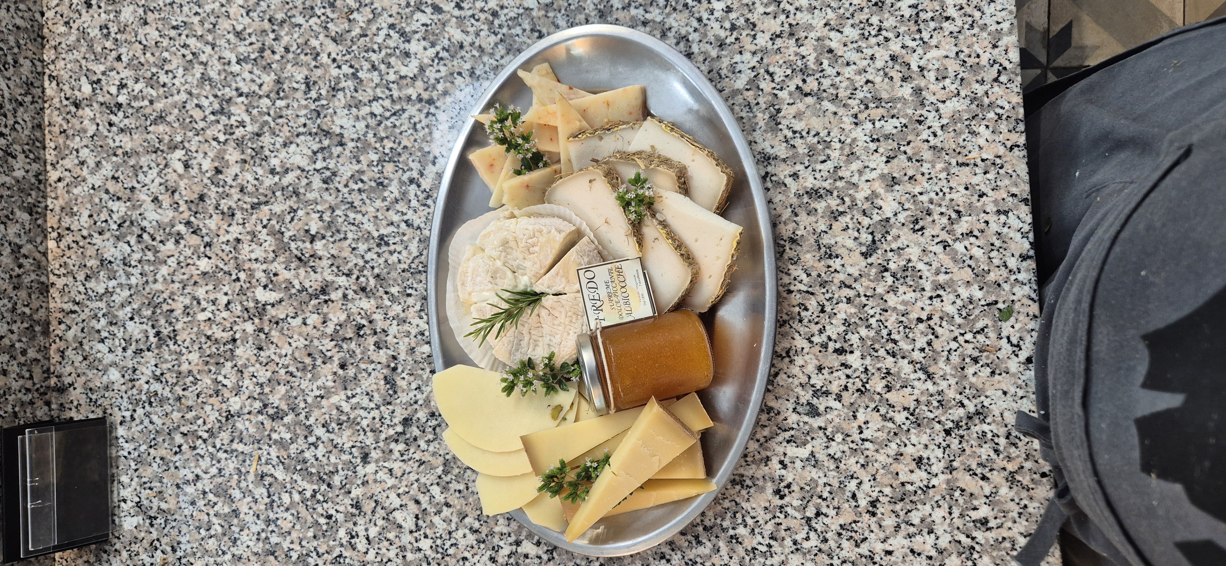 Plateaux de charcuterie et fromage