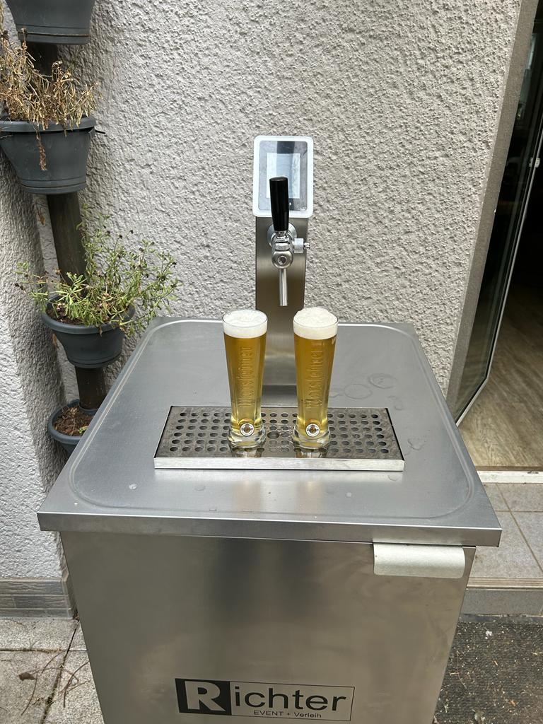 Mobiles Schanksystem Kühlschrank