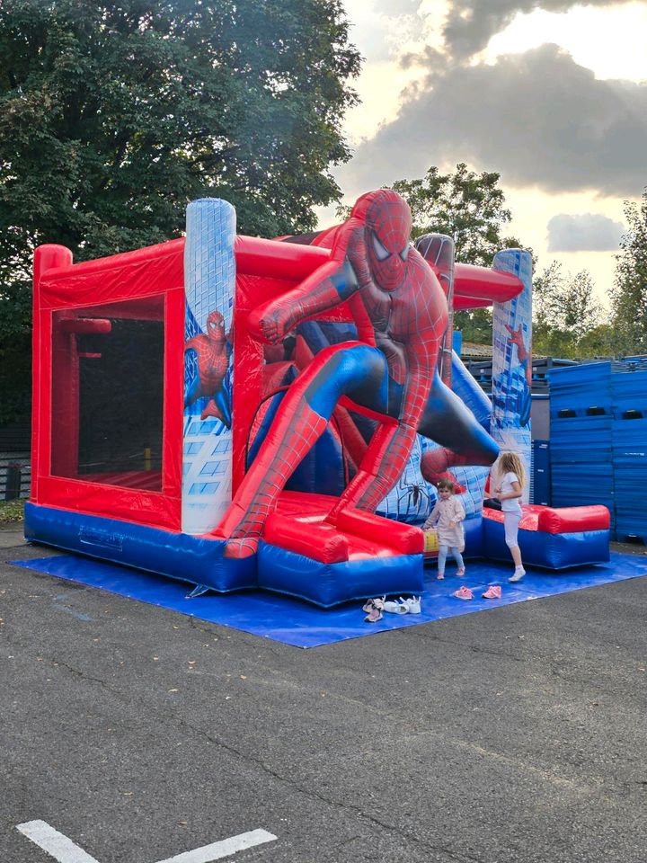 Spiderman Hüpfburg