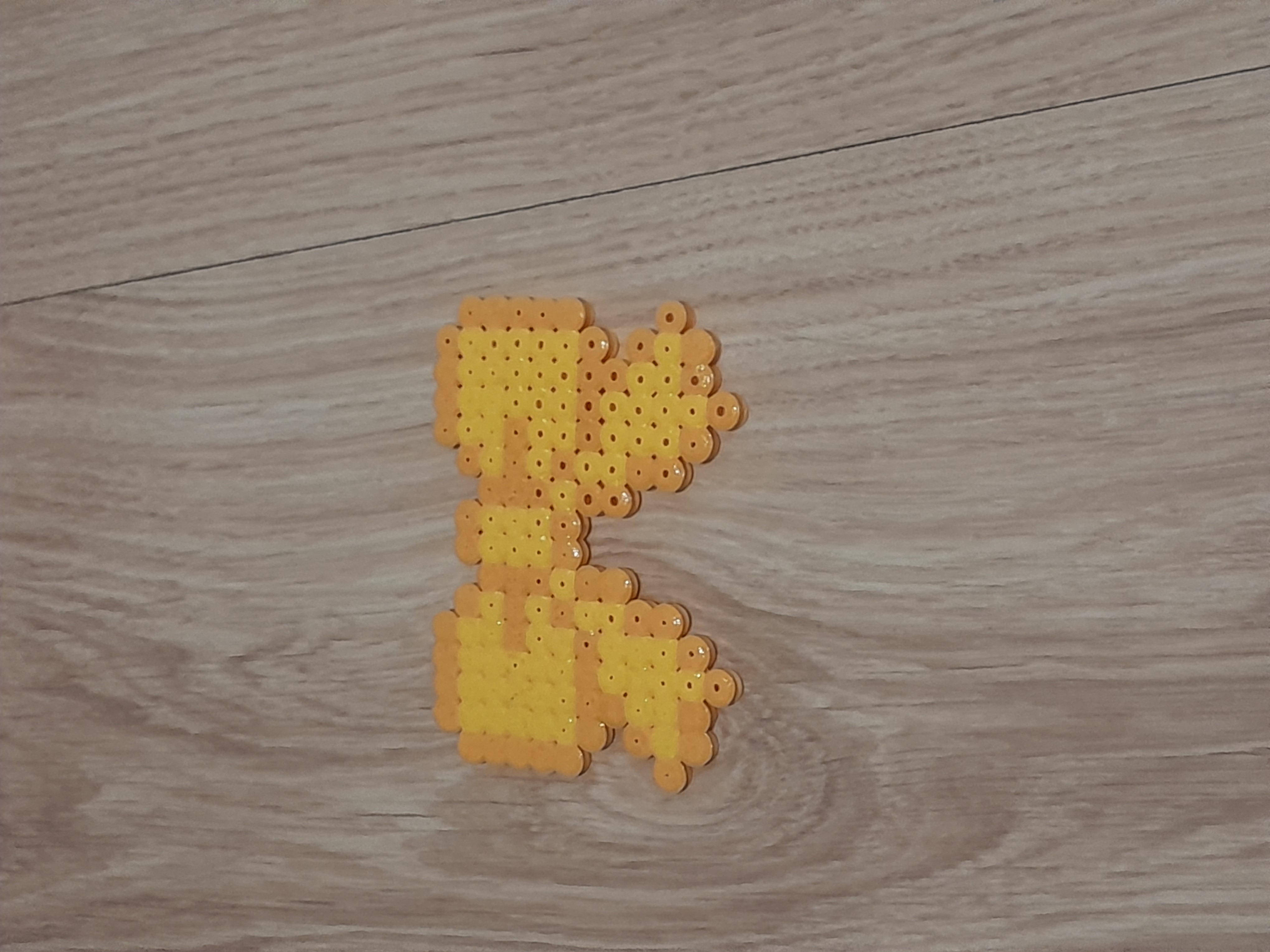 noeud papillon decoratif en perle de hamas