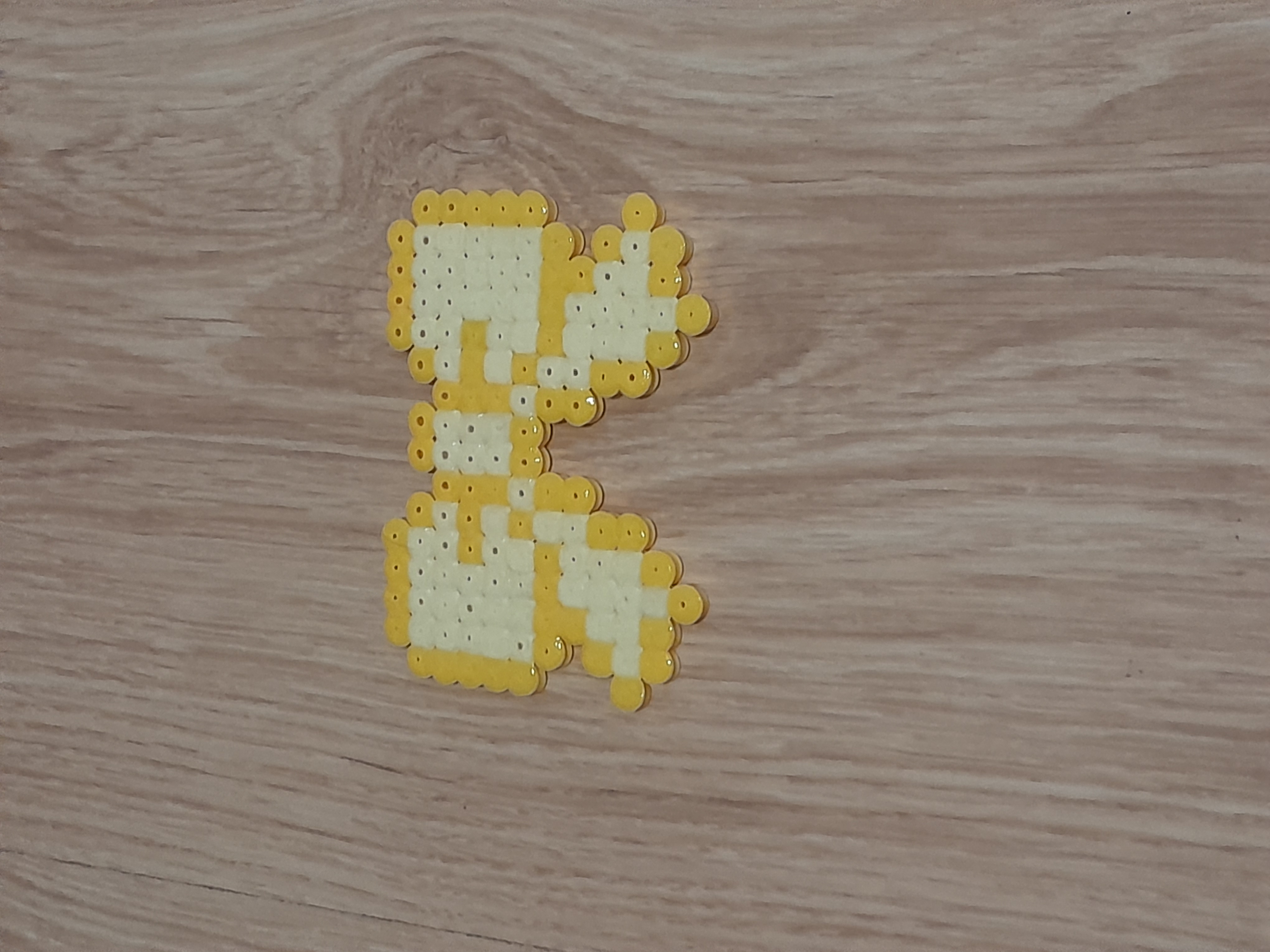 noeud papillon decoratif en perle de hamas