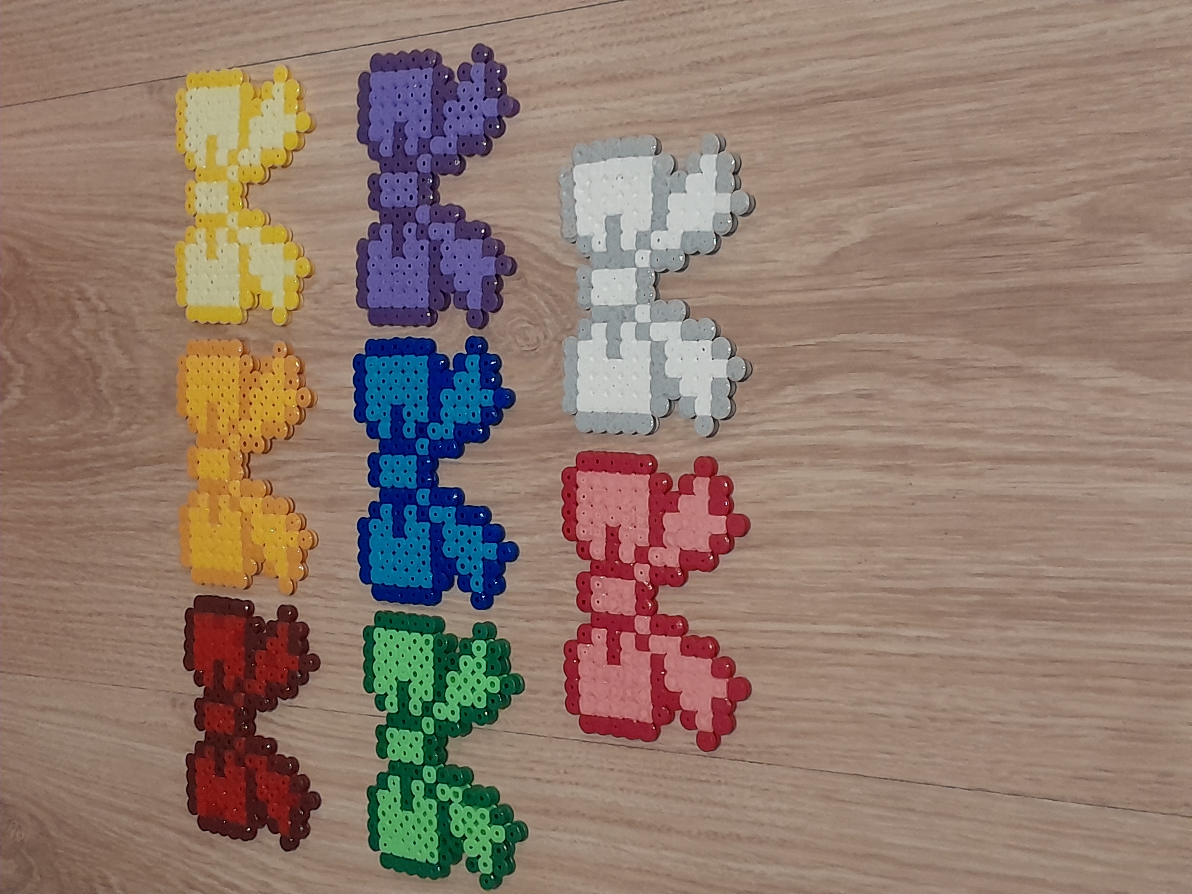 noeud papillon decoratif en perle de hamas