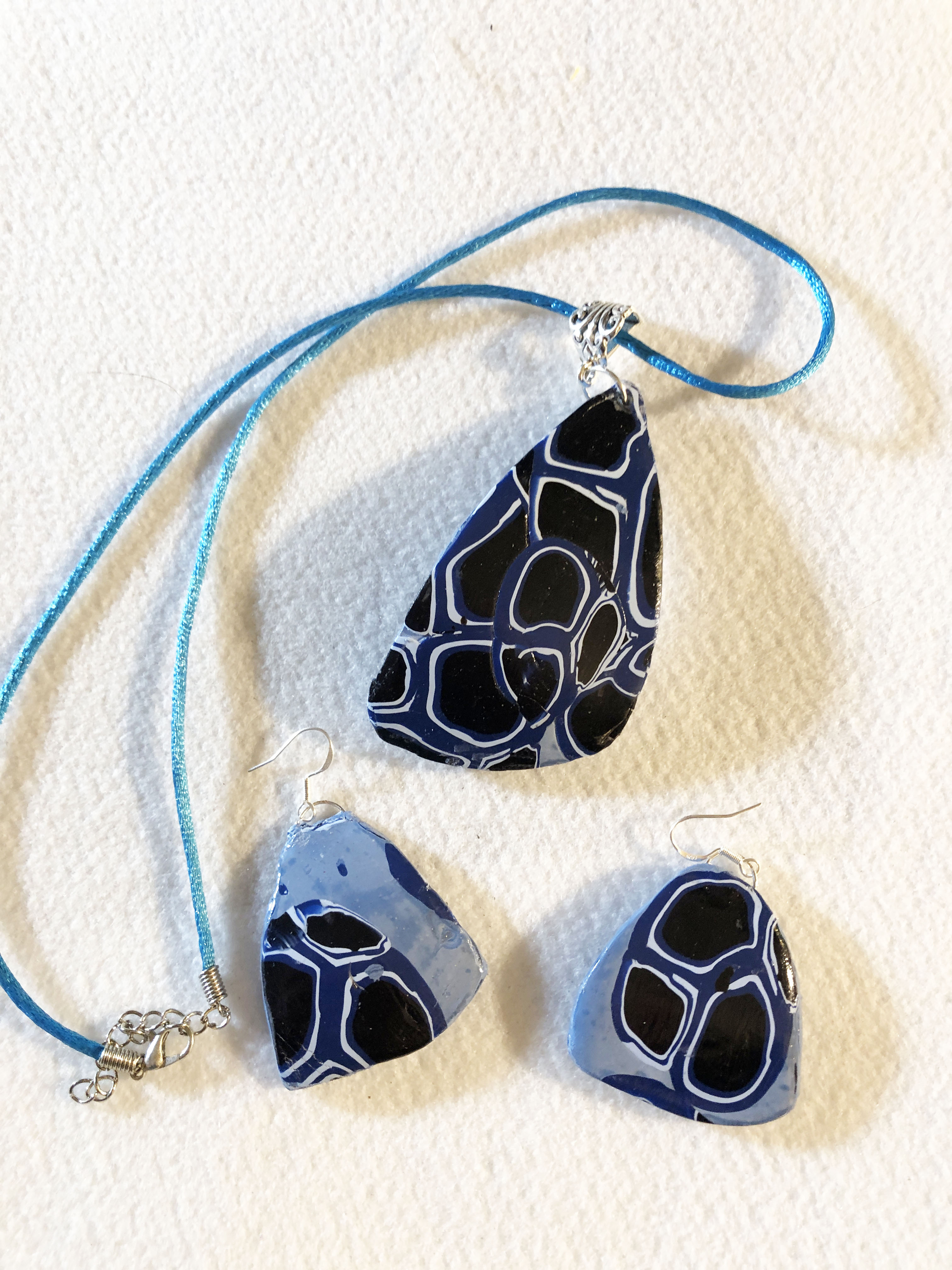 Blue Macume Handmade Jewelry Set