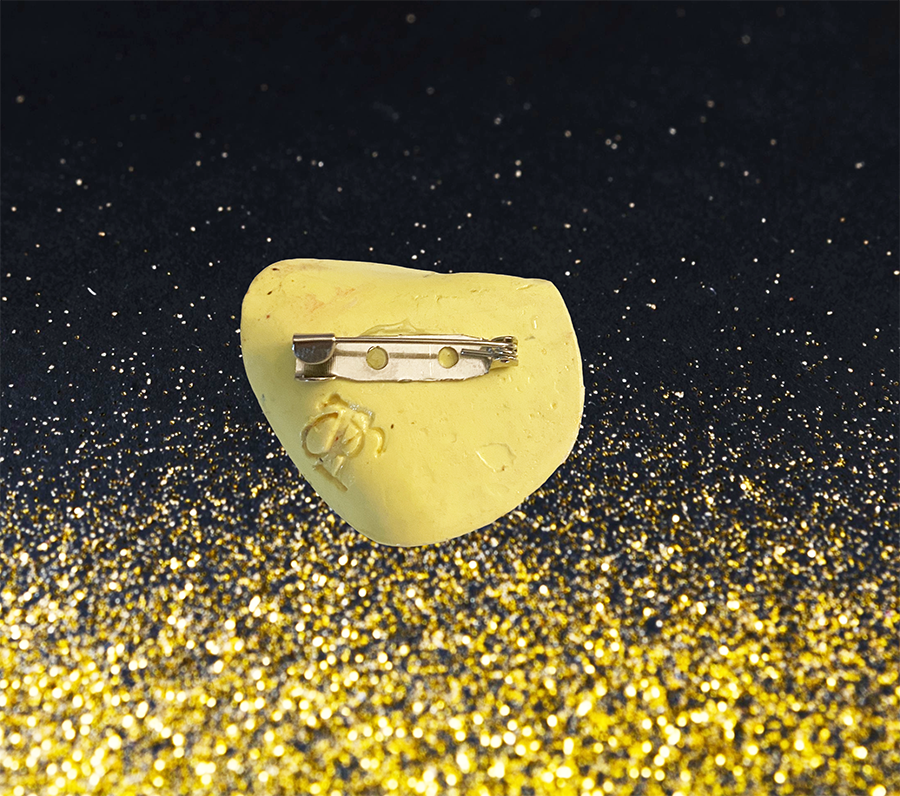 Golden Glow Brooch – Handmade Jewelry in Polymer Clay