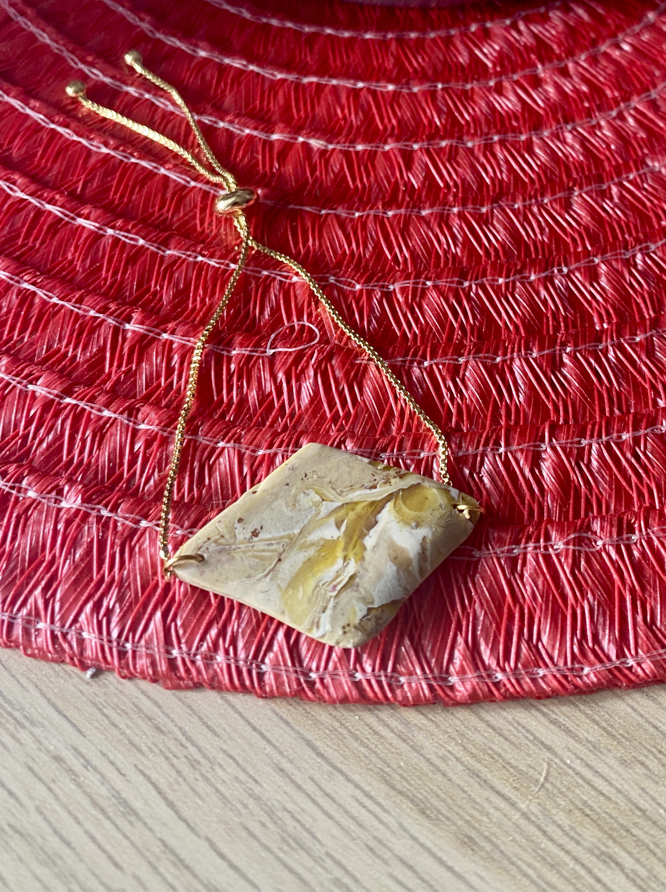 Golden Sand Swirl Bracelet – Handmade Polymer Clay with Adjustable Chain