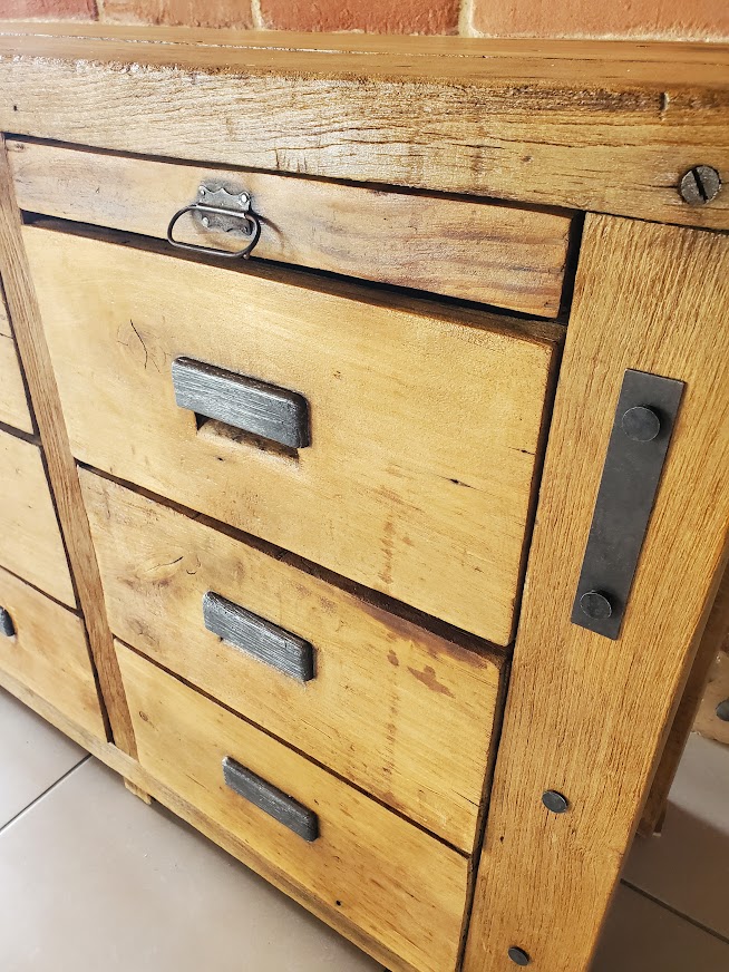 Ancien Établi de menuisier à tiroirs