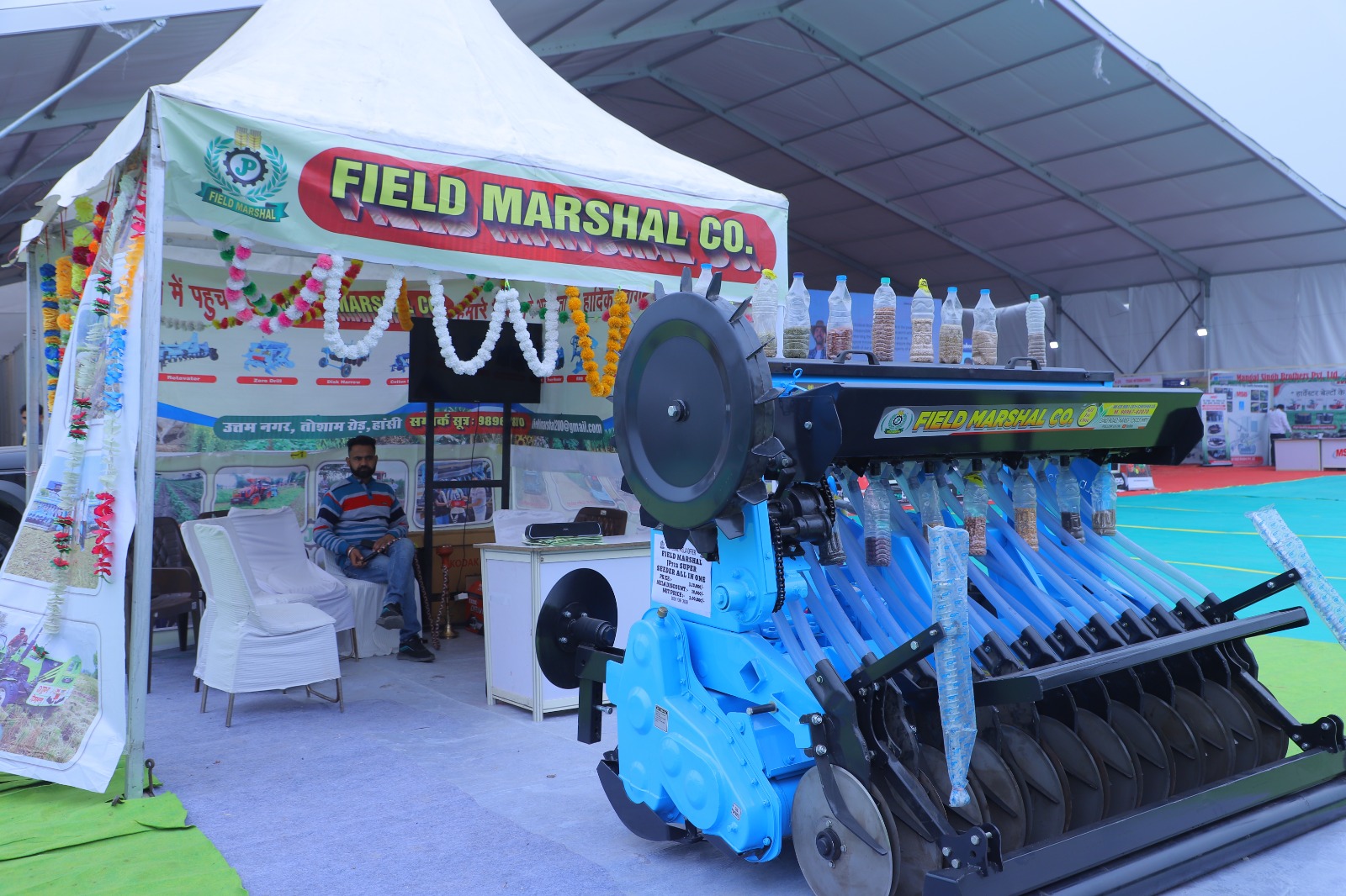 Open pagoda tent 10*10 feet   stall size 20*30 