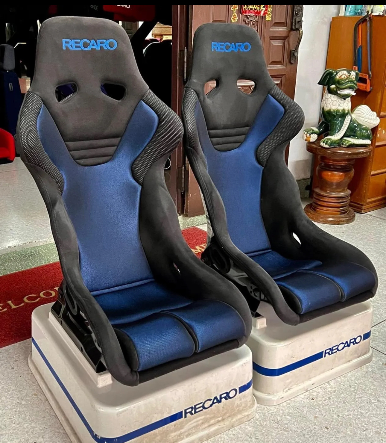 RECARO RS-G BLUE LIMITED SEATS