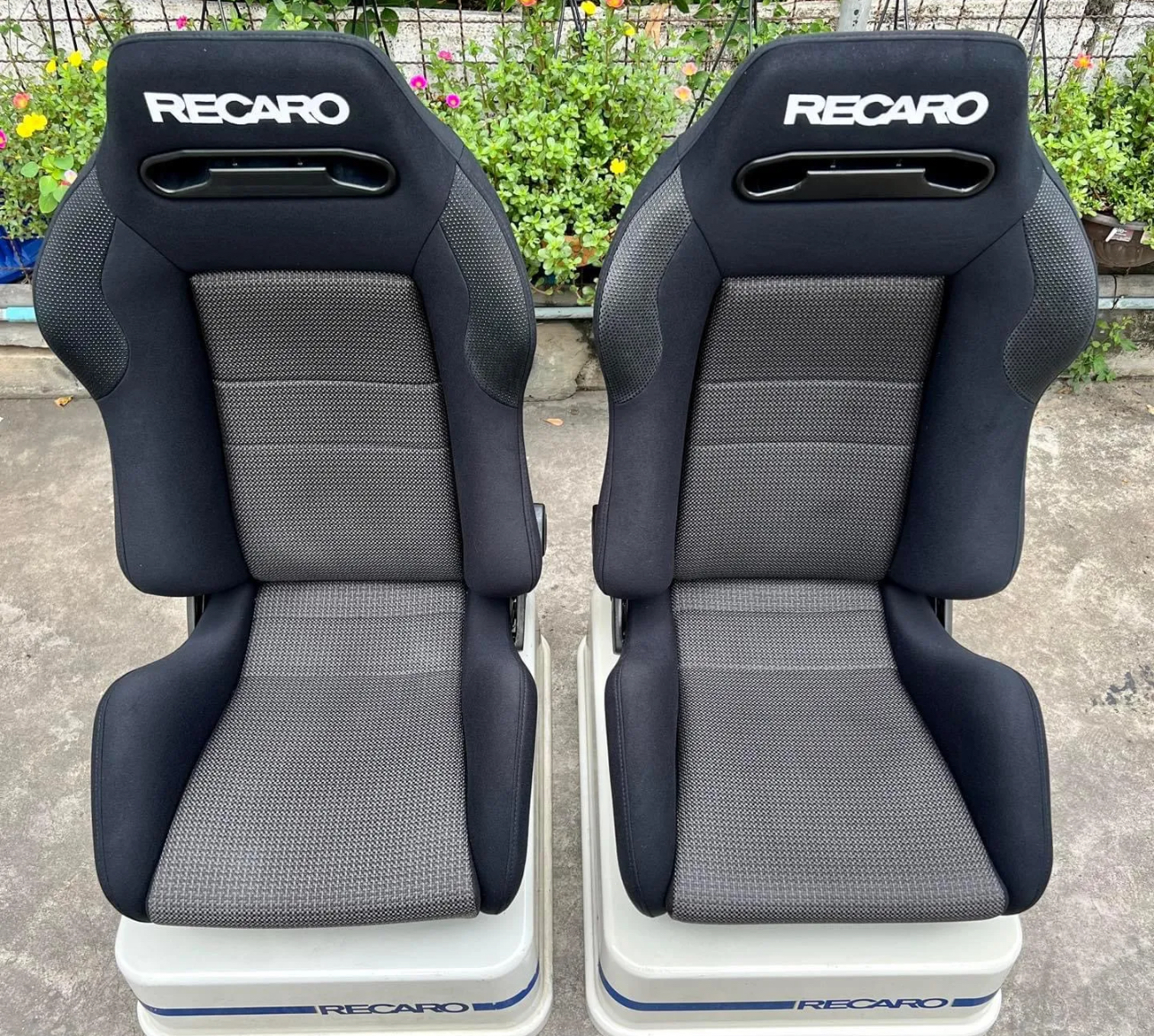 RECARO SR3 SEATS