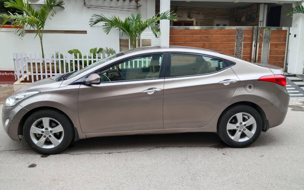 Hyundai Elantra 2013