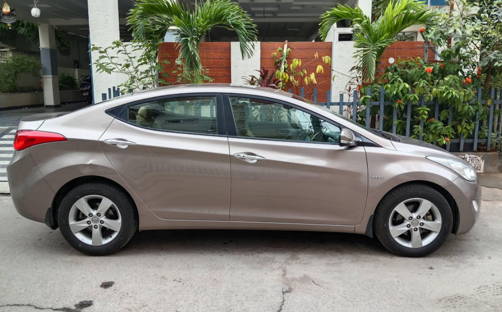 Hyundai Elantra 2013