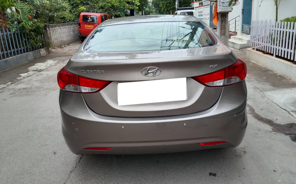 Hyundai Elantra 2013