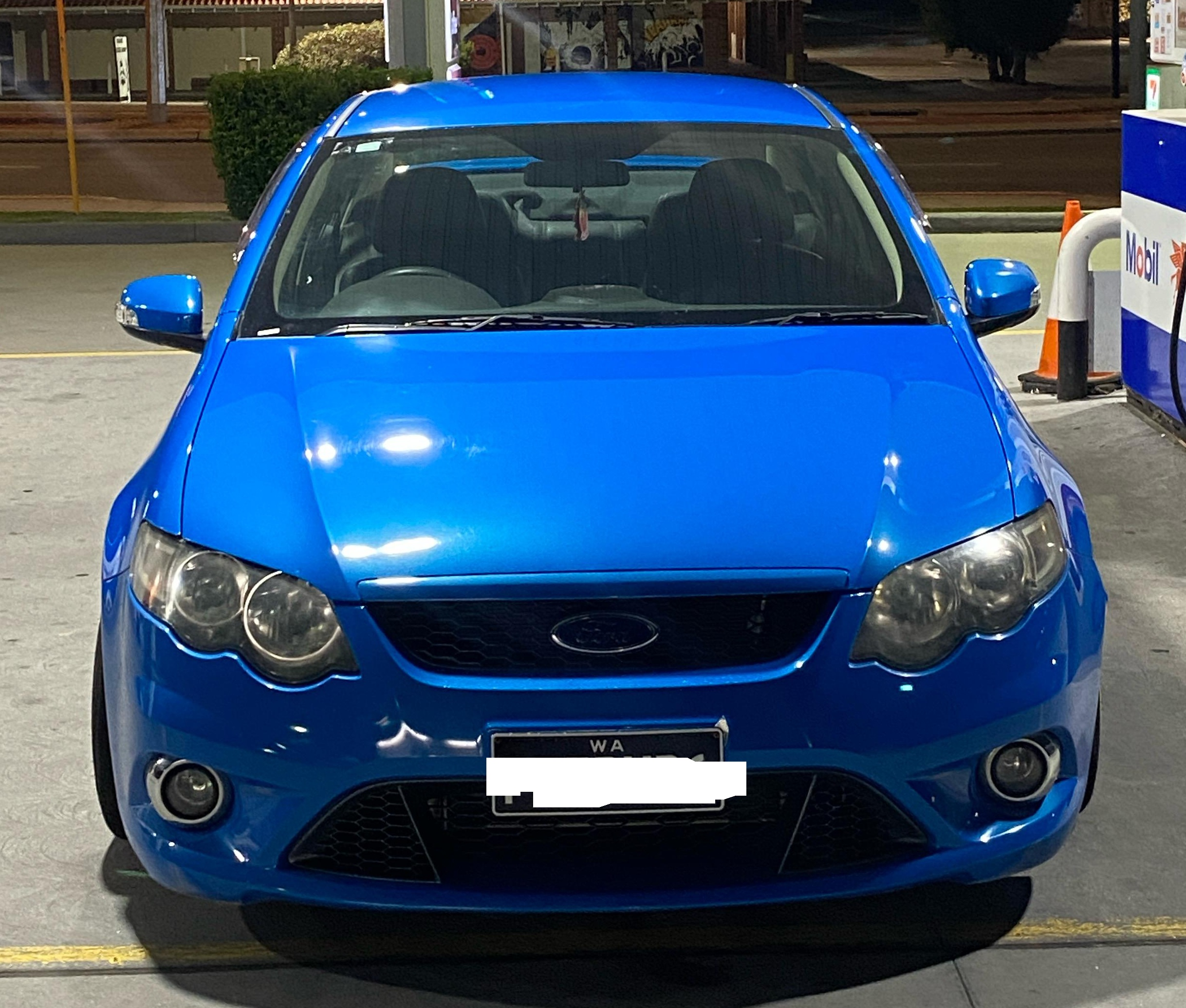 2010 Ford Falcon XR6 50th Anniversary – Blue – 110,000km