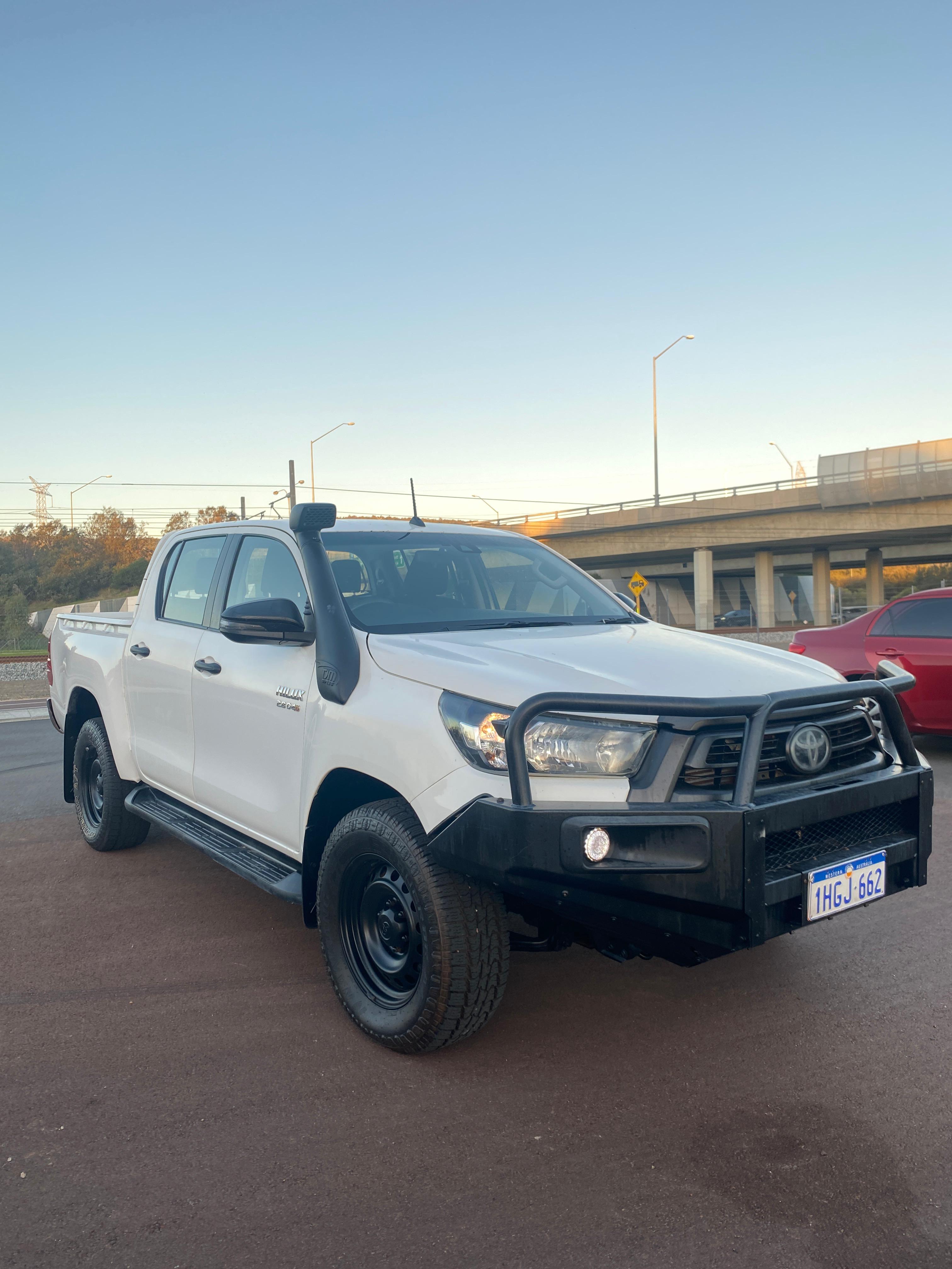 2020 Toyota Hilux SR (4x4) – Turbo Diesel Auto 