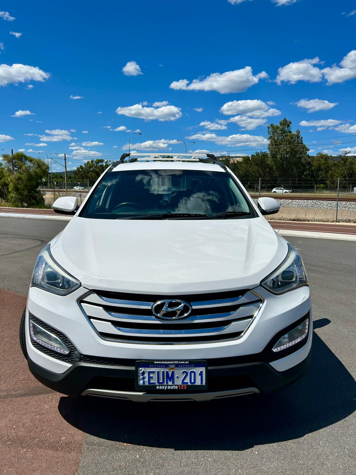 2015 Hyundai Santa Fe Active CRDi (4x4) – Clean & Ready to Drive