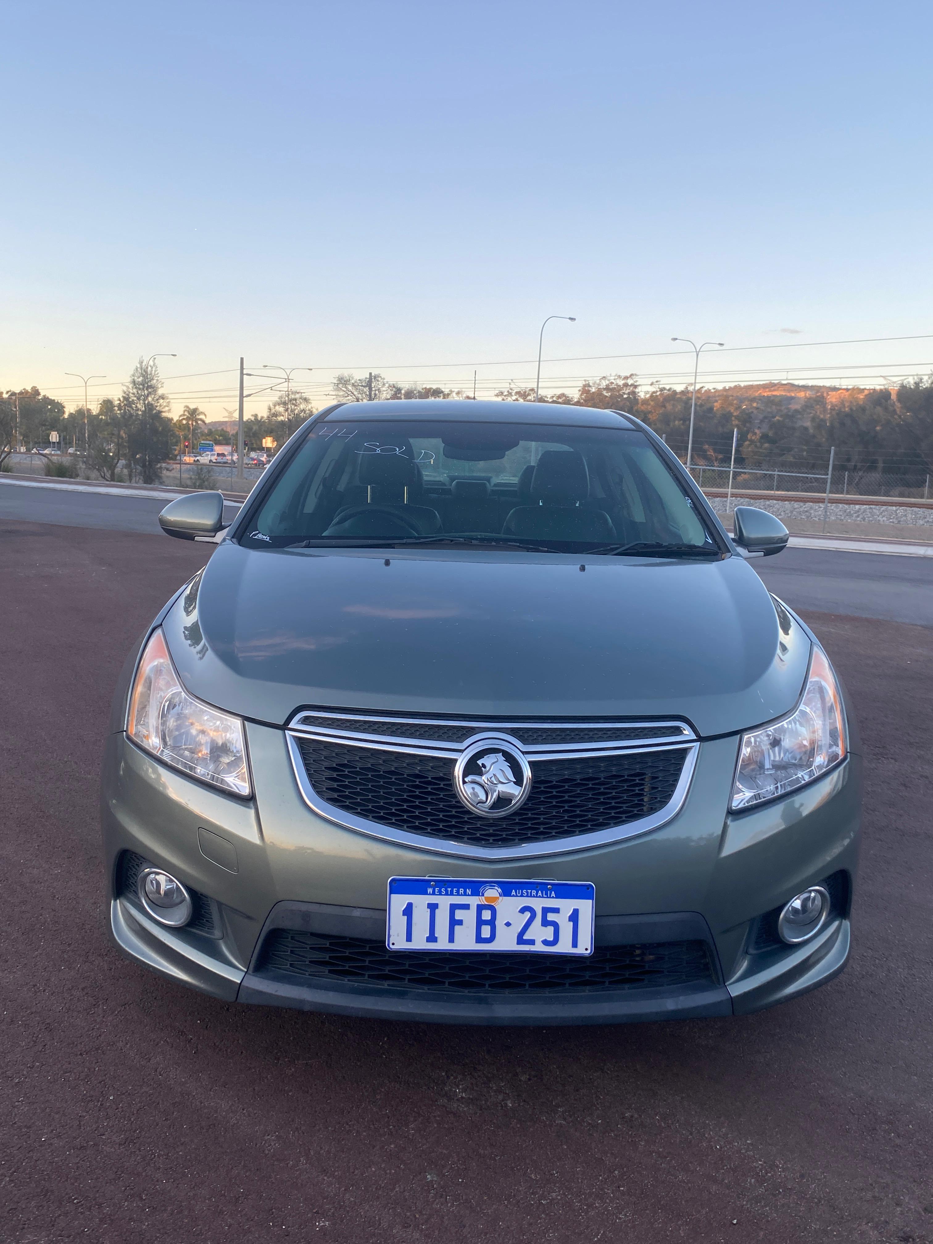 2013 Holden Cruze SRi-V sedan