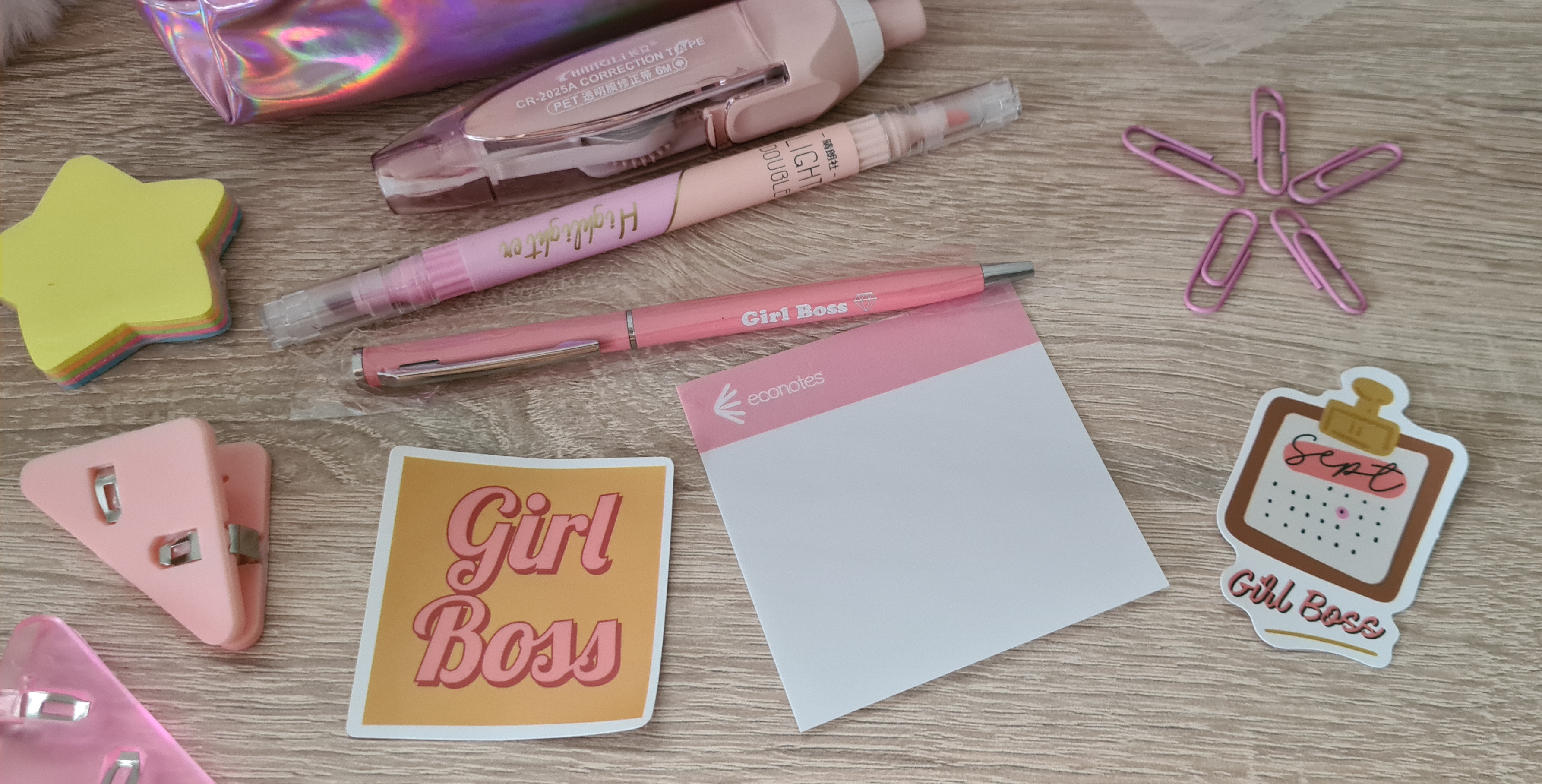 Trousse Girl Boss et ses 16 accessoires