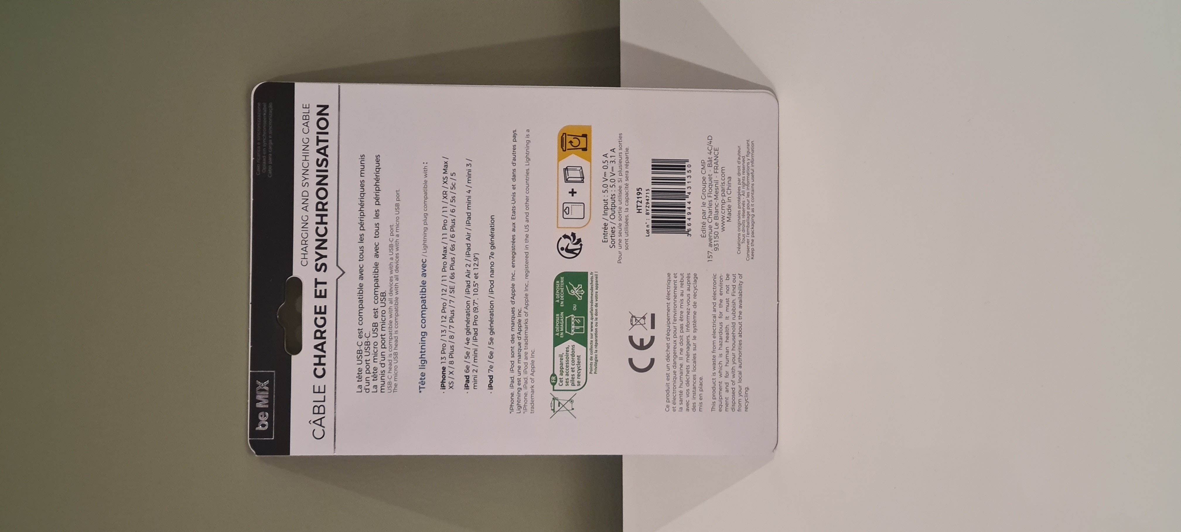 Câble Charge 5 en 1 + accroche câble