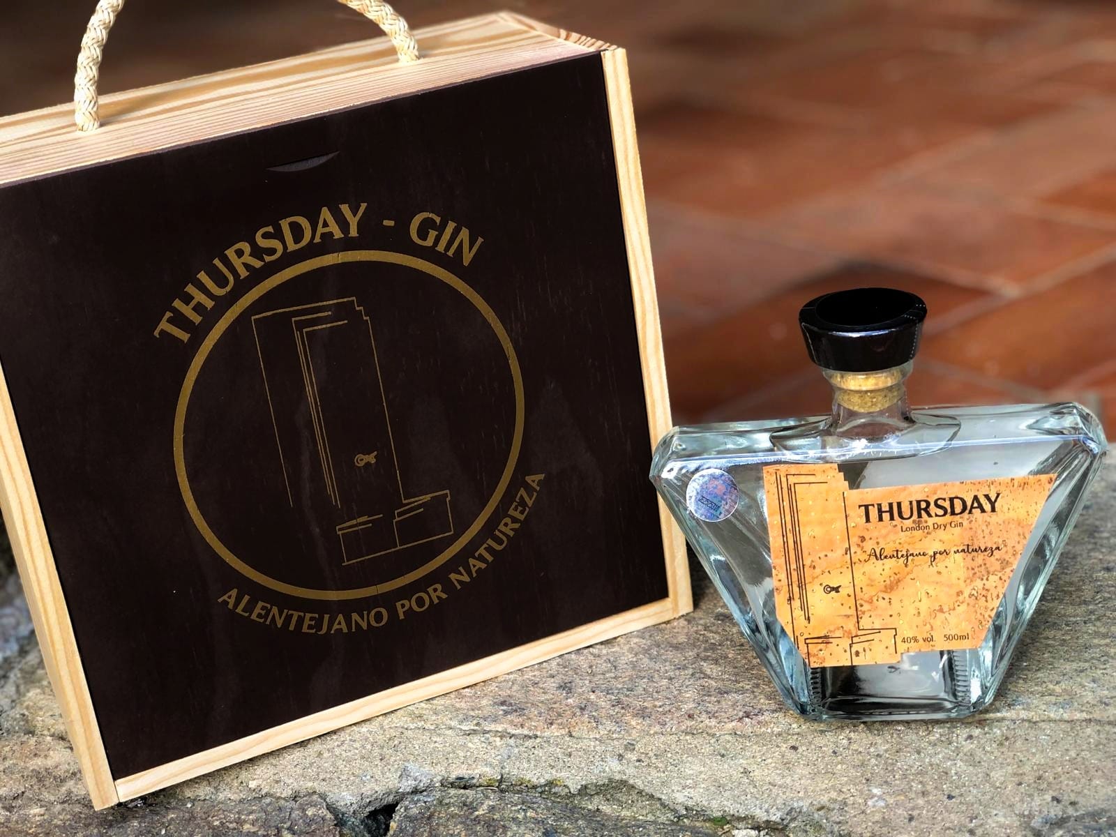 Box Thursday Gin * TEMPORARIAMENTE INDISPONÍVEL*