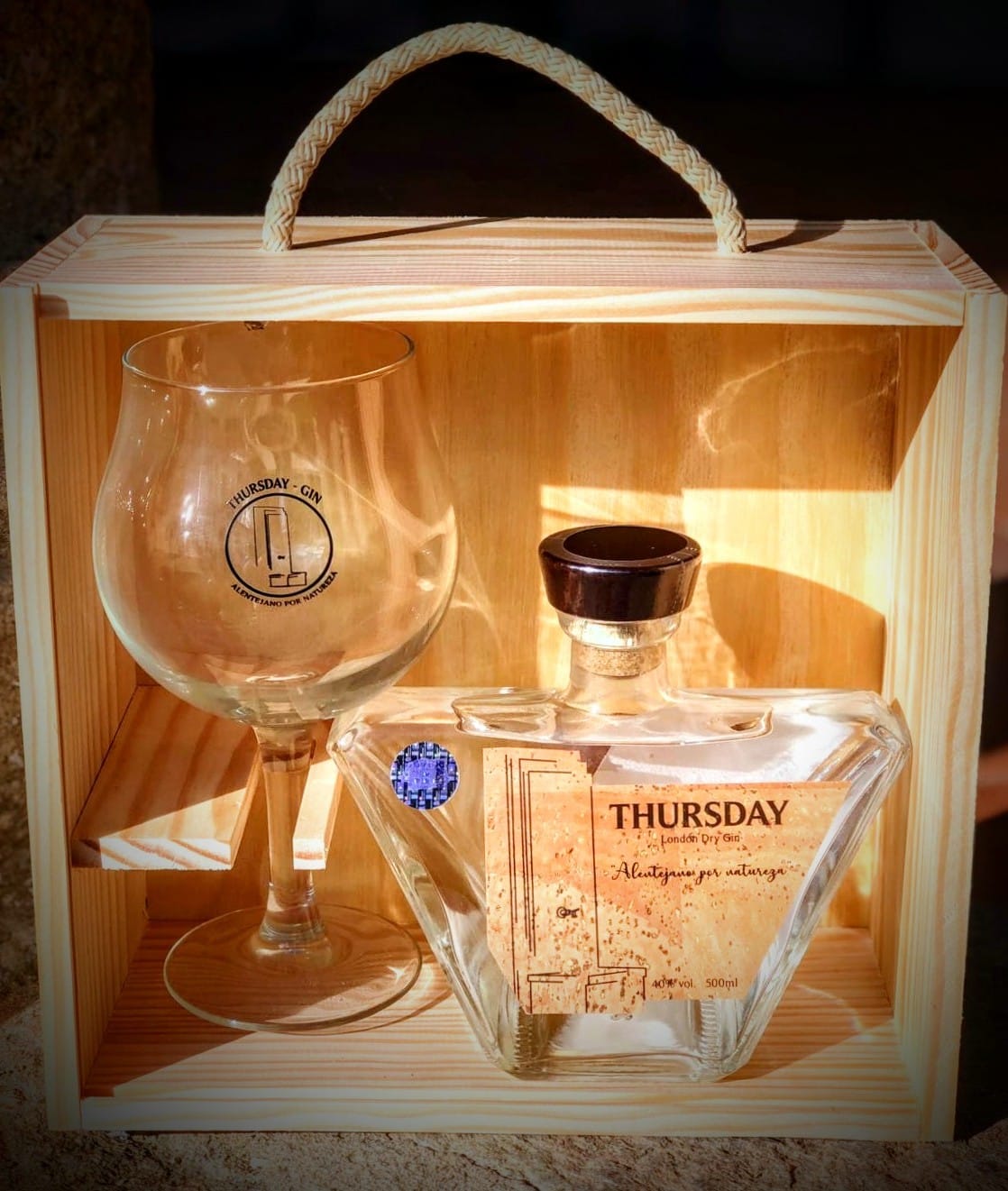 Box Thursday Gin  * TEMPORARIAMENTE INDISPONÍVEL*