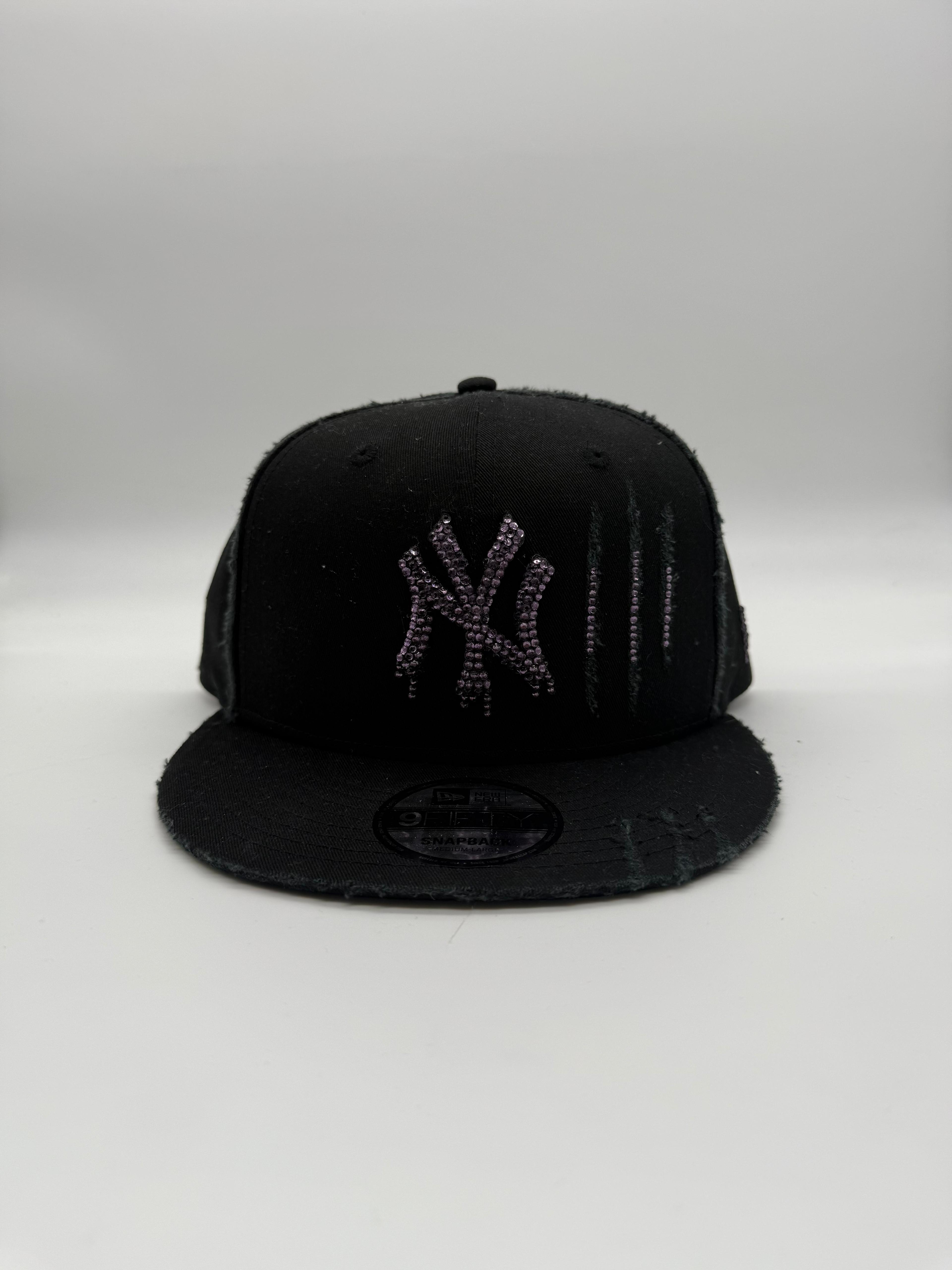 New York black Snapback "PURPLE SHINY SCRATCHES" 