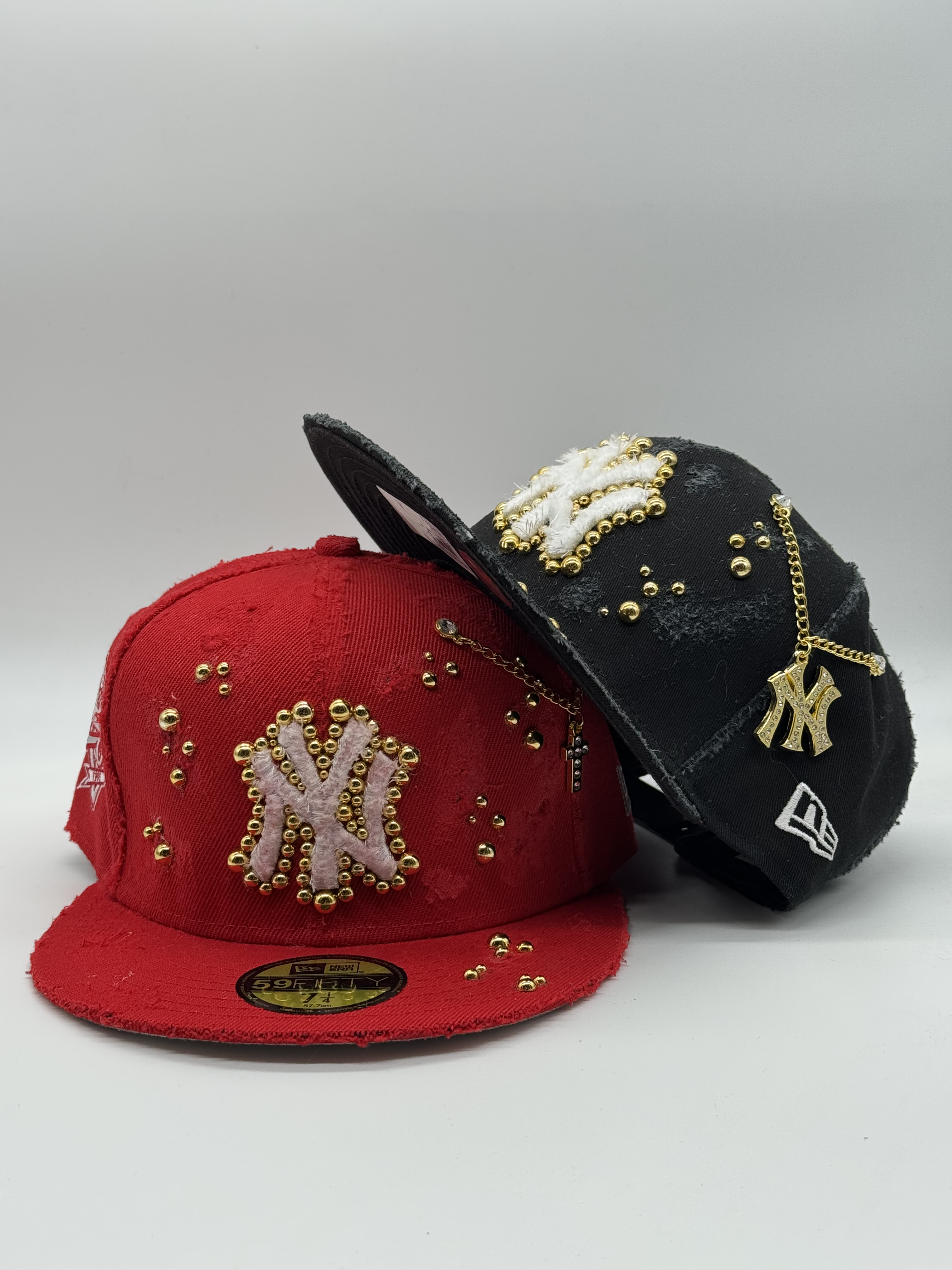New York Red Fitted "GOLDEN PEARLS"