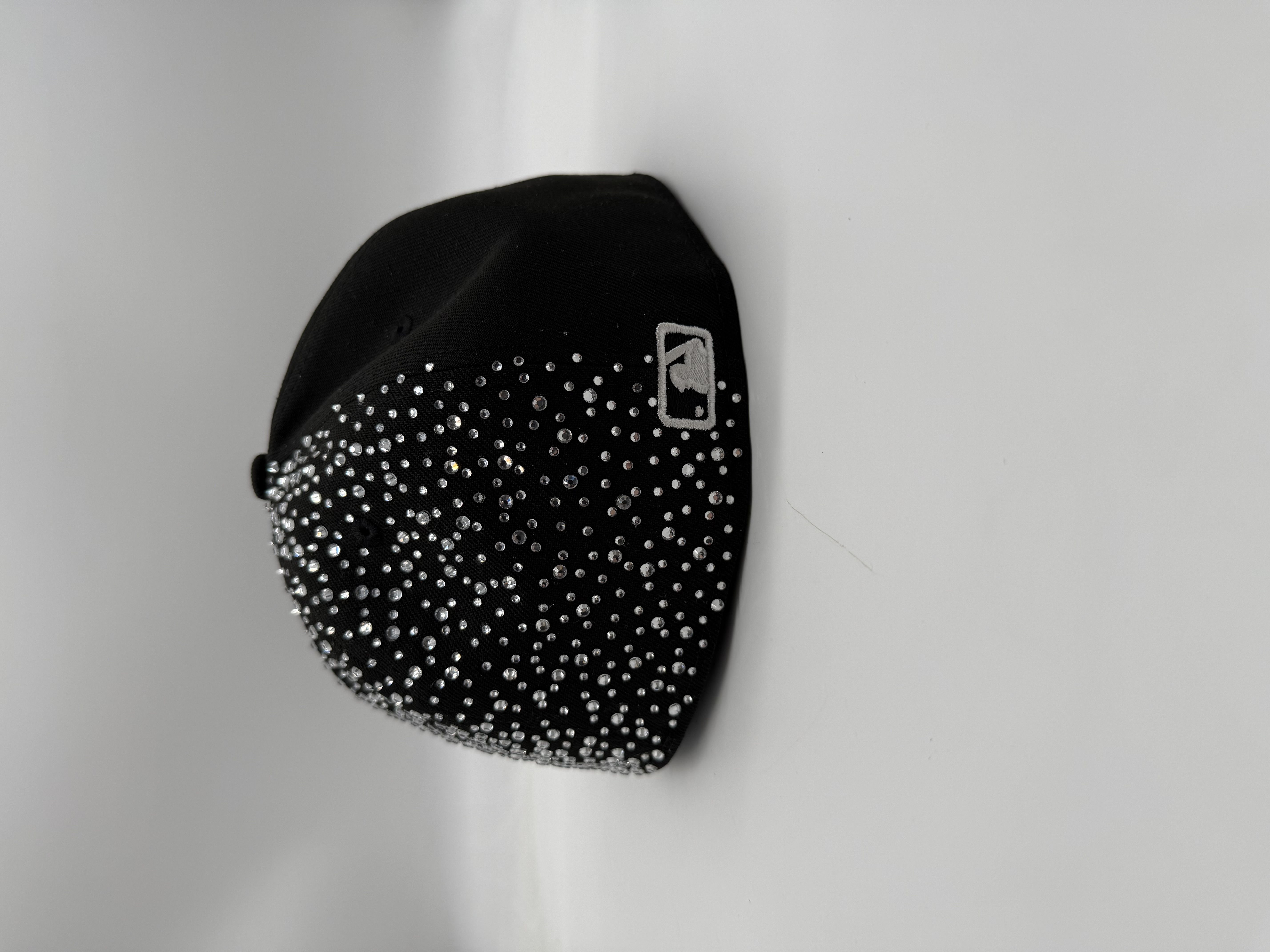 New York Black Fitted “GEM RAIN”
