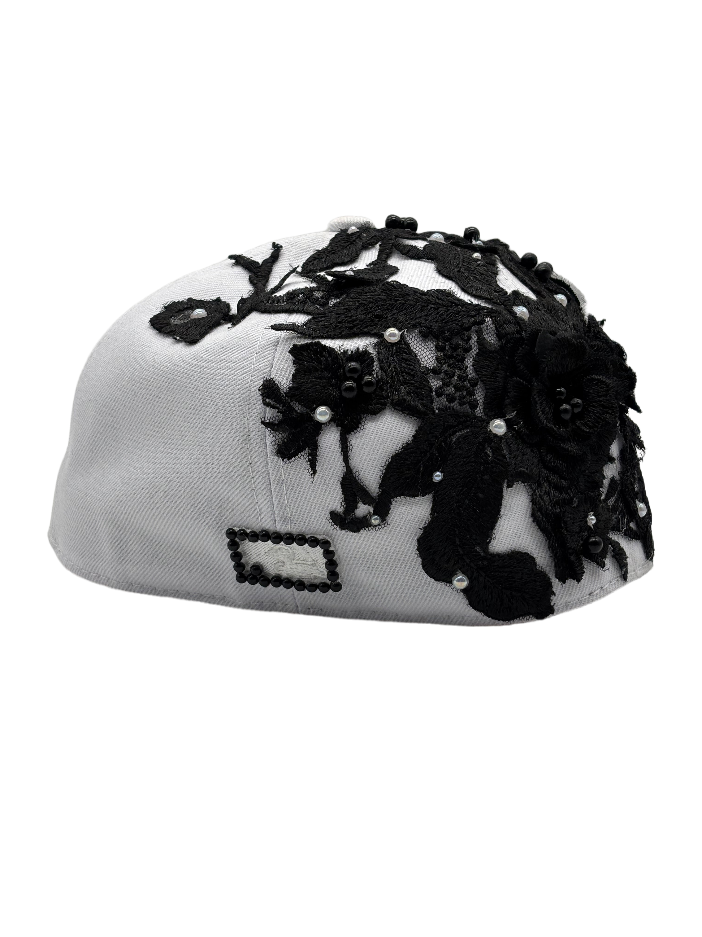 New York White Fitted "Black Rose"