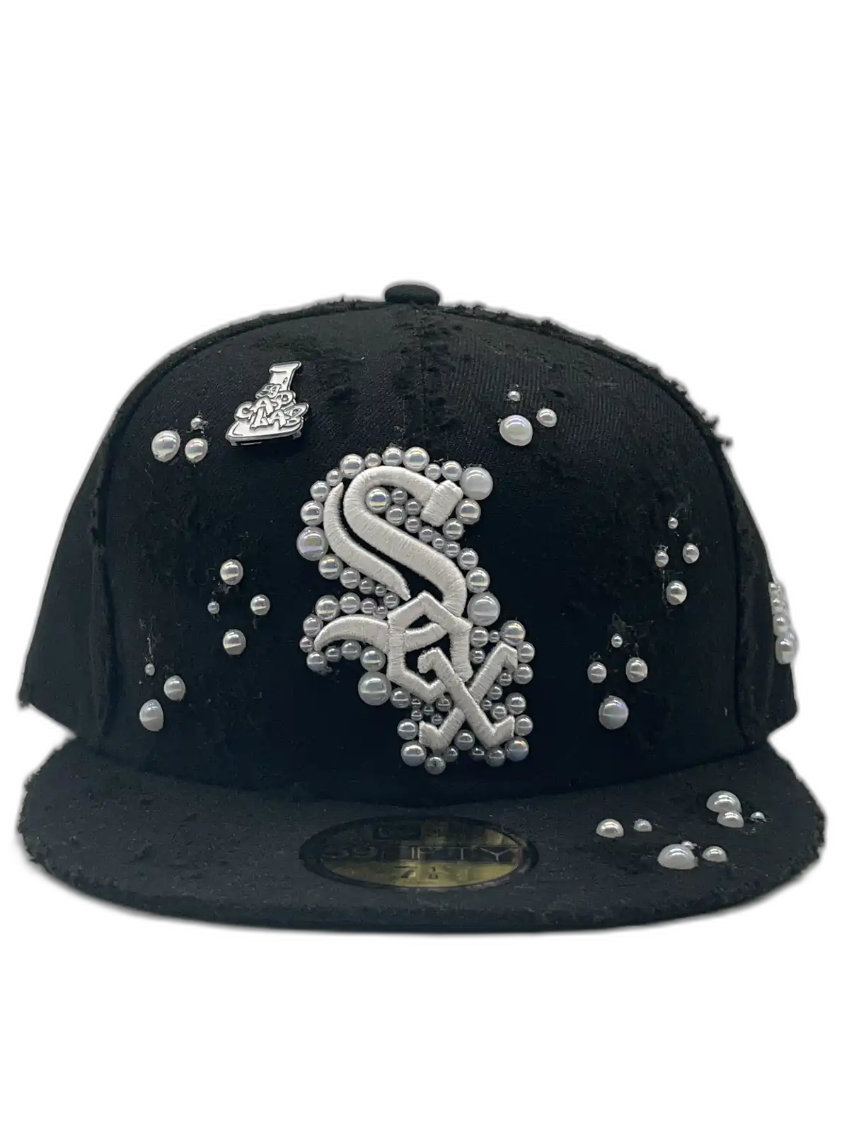 SOX Black Fitted “White Pearls”