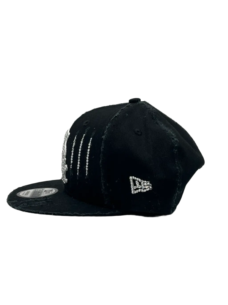 SOX Black Snapback "White Scratch" 