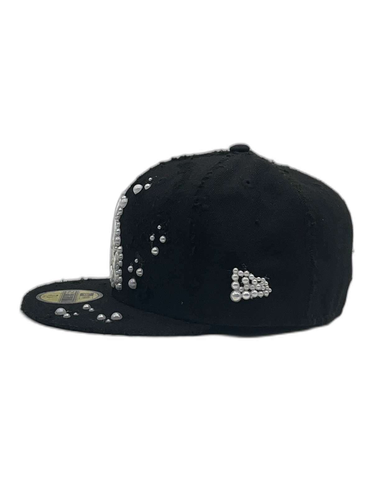SOX Black Fitted “White Pearls”
