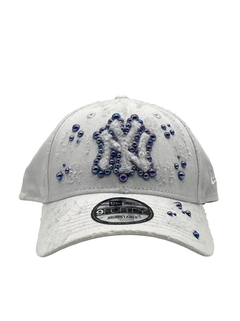 New York White Curved "Blue Pearls"