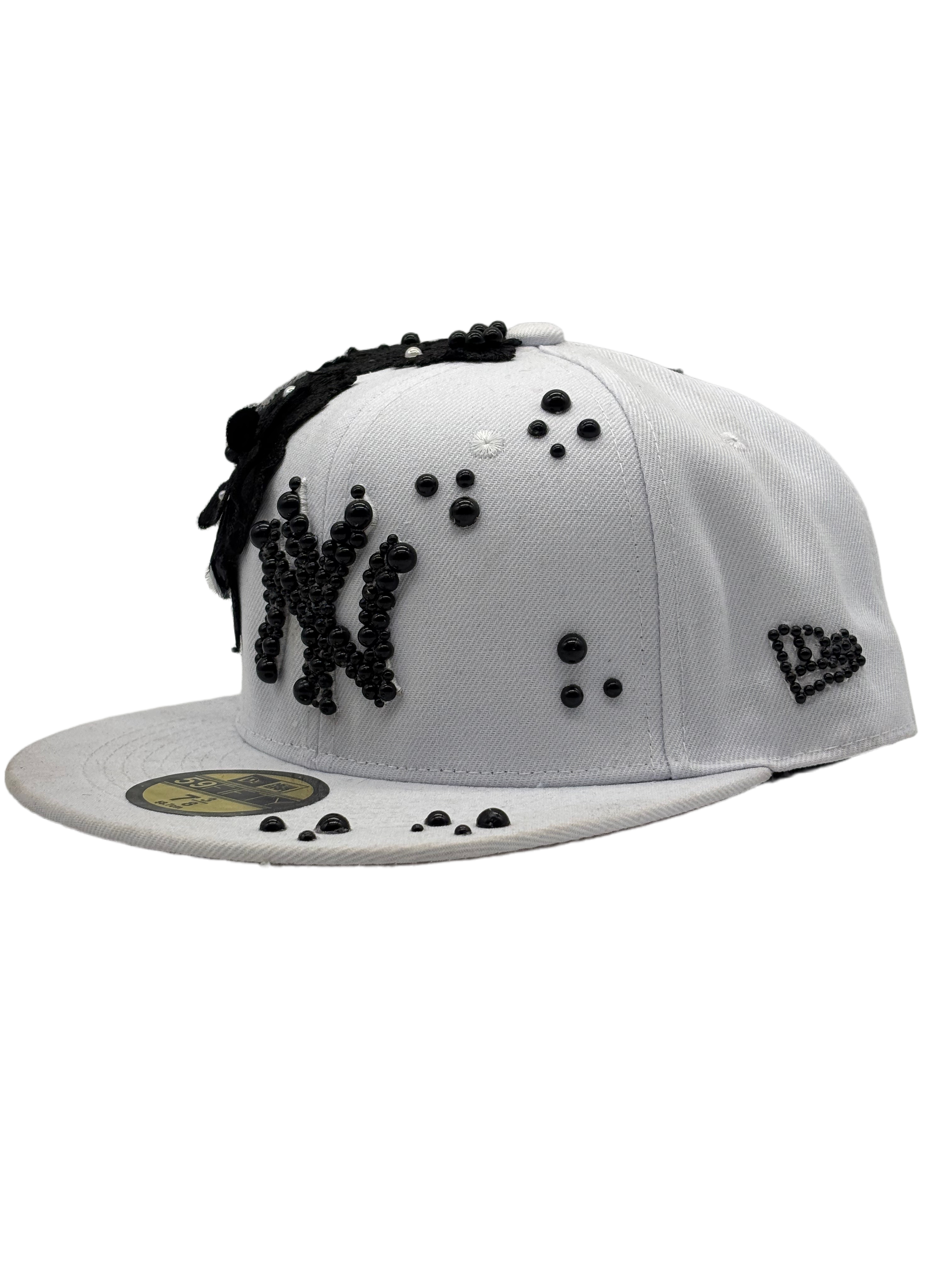 New York White Fitted "Black Rose"