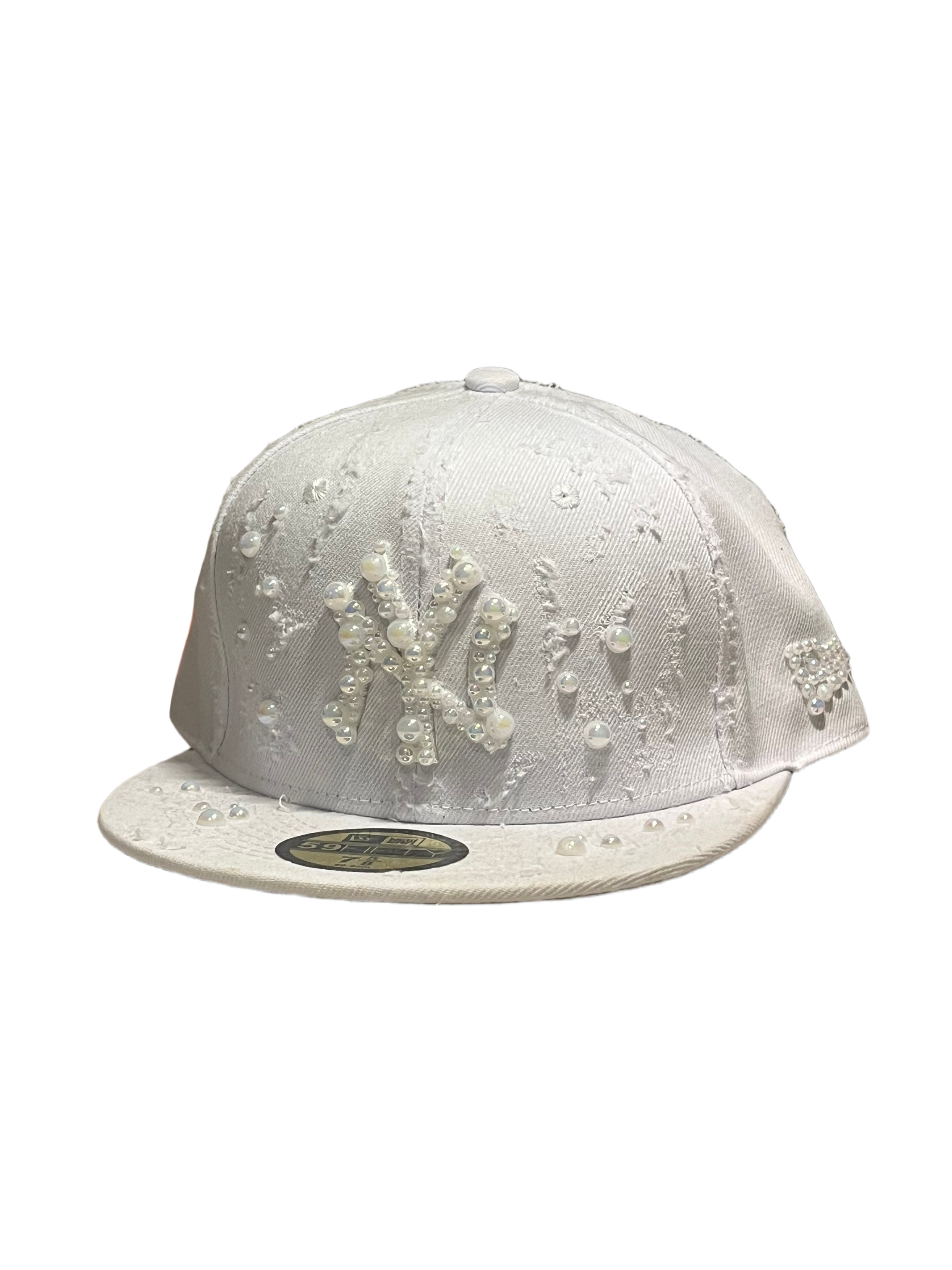 New York White Fitted "Distressed Pearls"