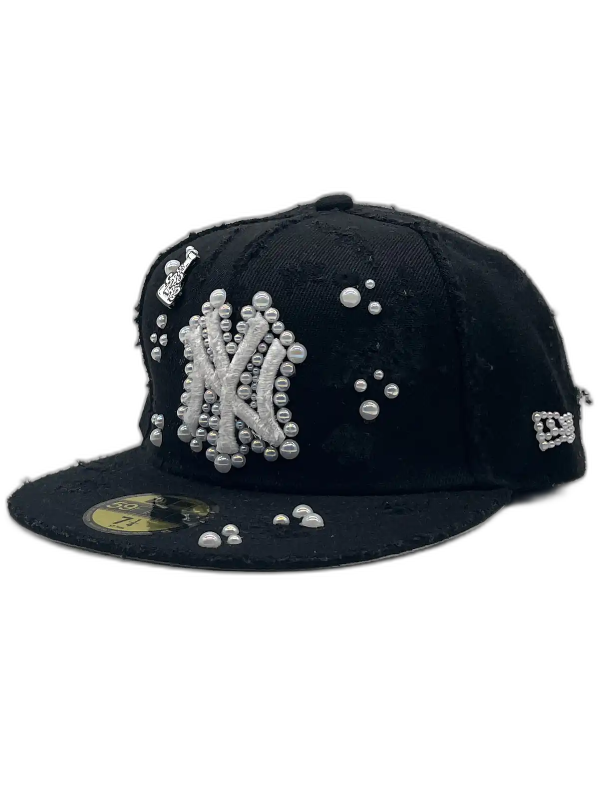 New York Black Fitted “Distressed Pearls”