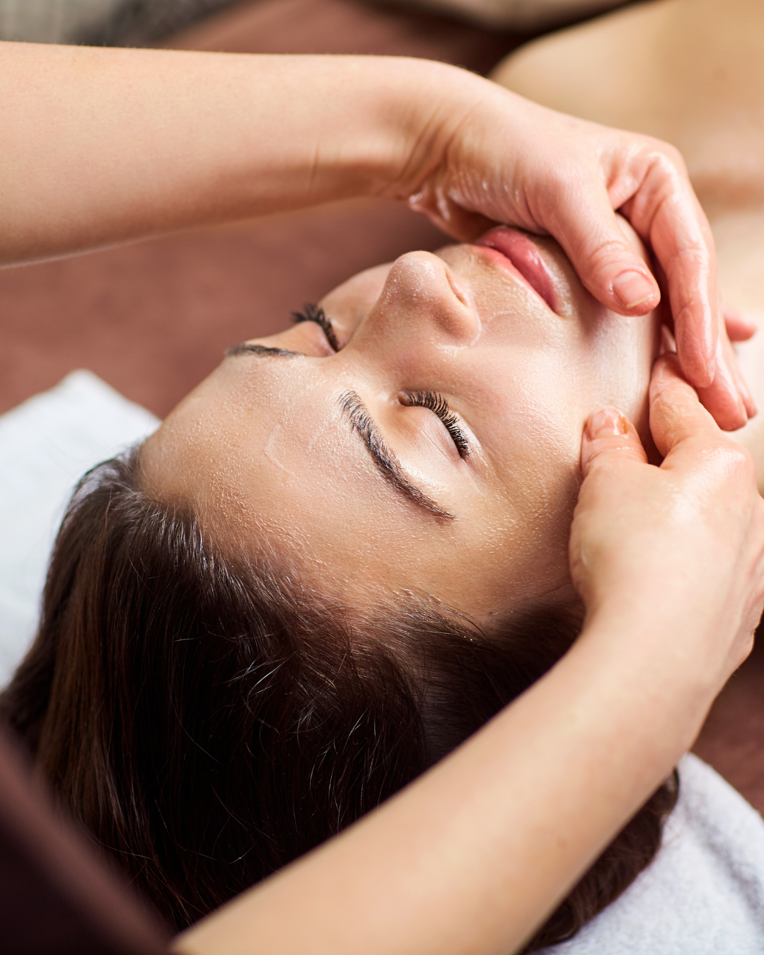 ¡Limpieza Profunda Facial a Precio Especial! (Solo Lunes, Martes y Miércoles)