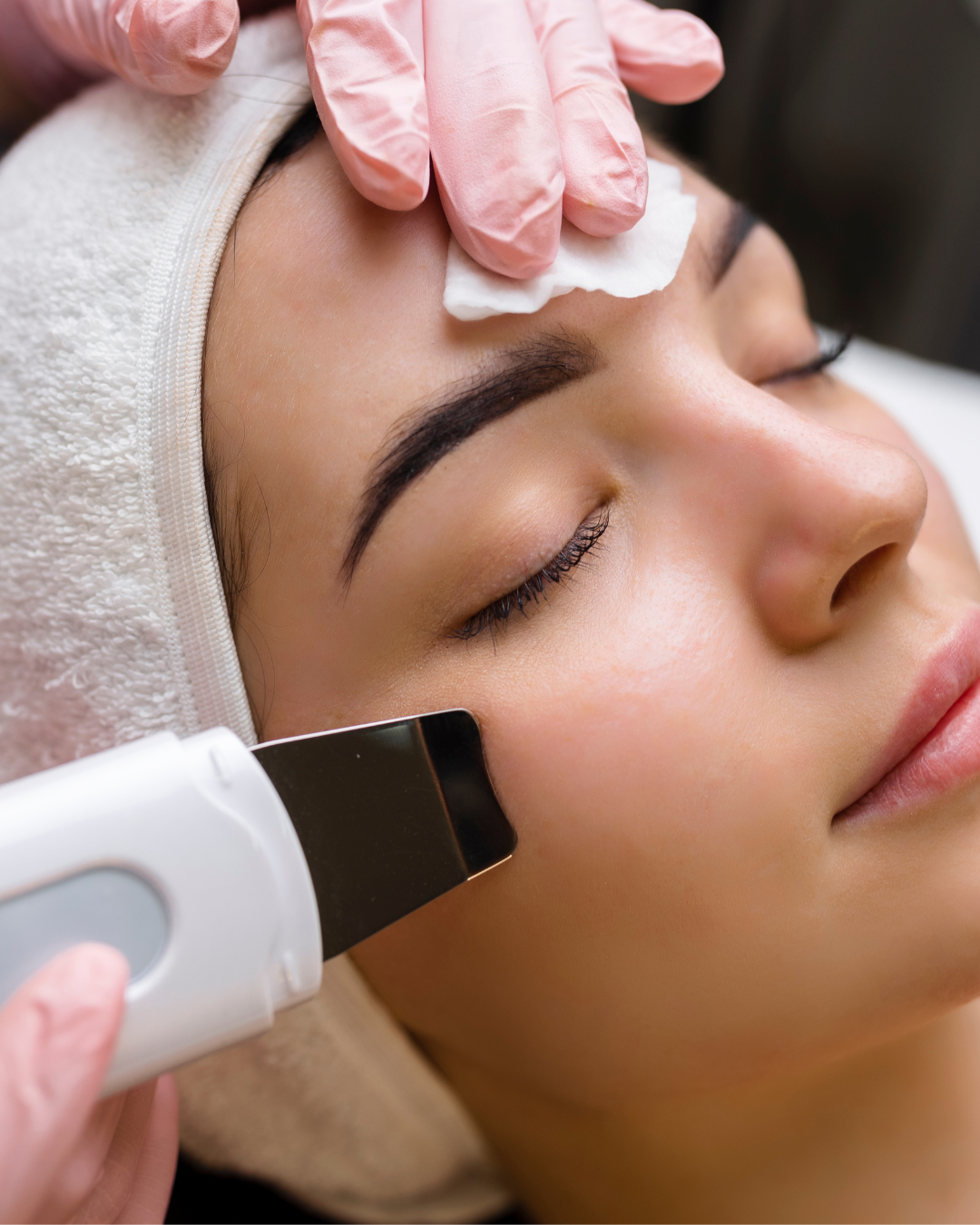 Facial de Limpieza Profunda + Radiofrecuencia