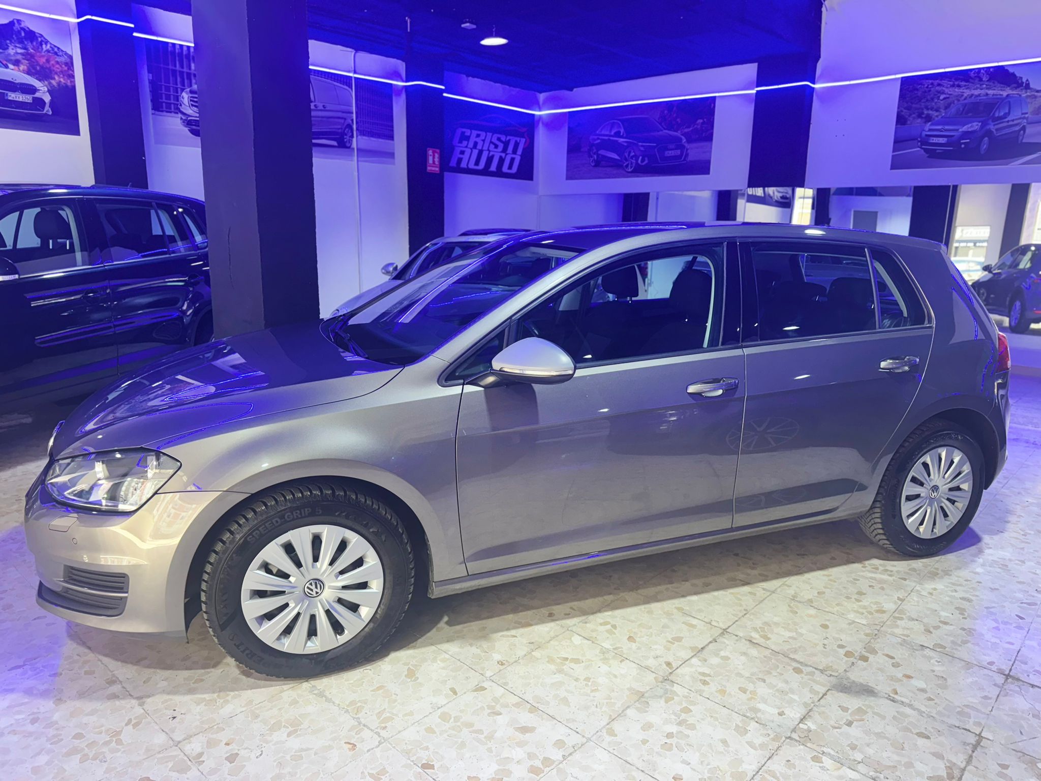 VOLKSWAGEN GOLF 7