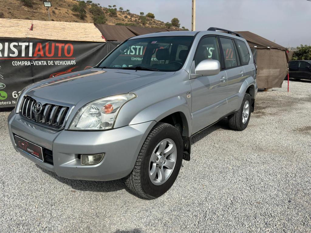 TOYOTA LAND CRUISER