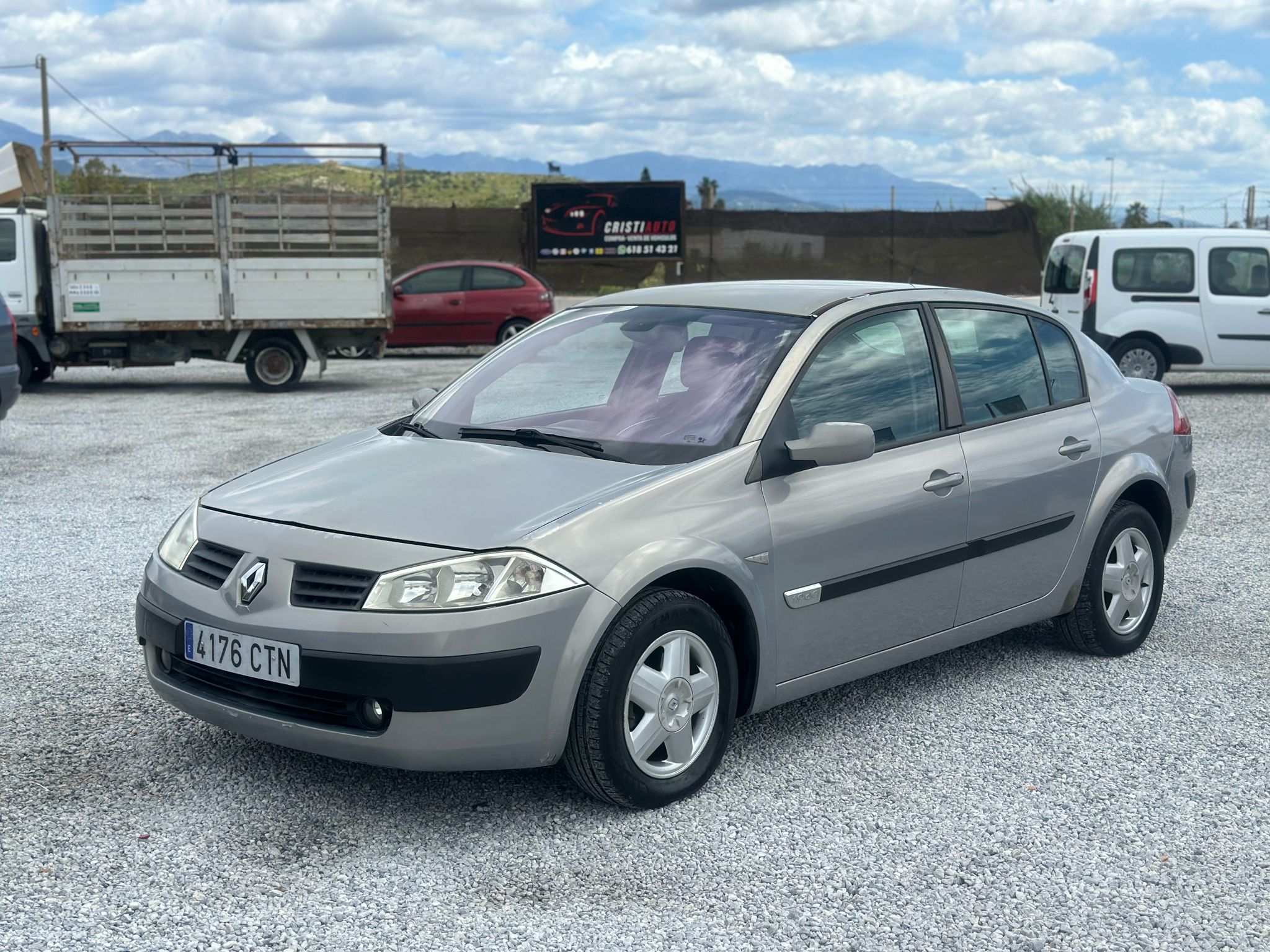 RENAULT MEGANE