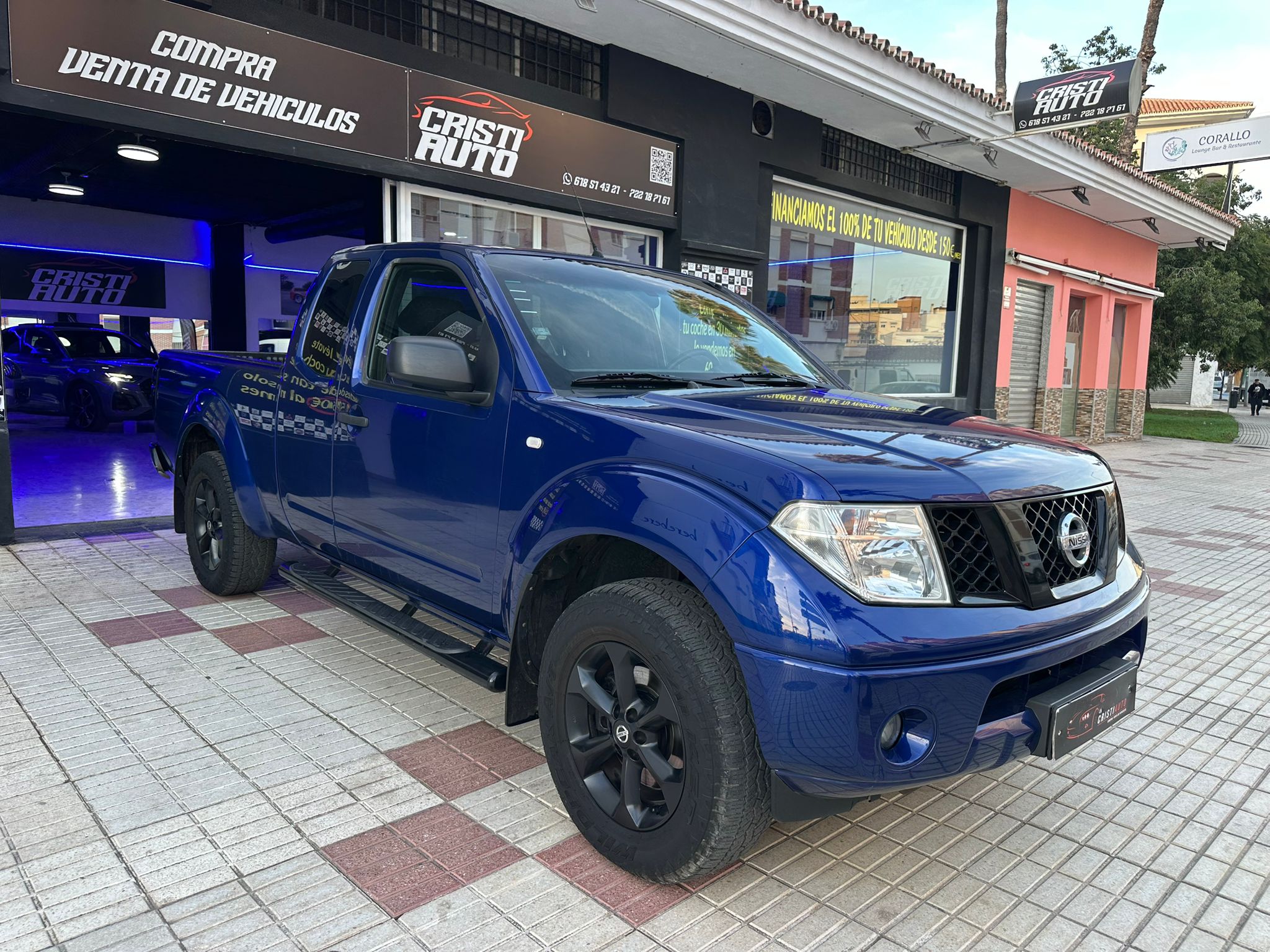 NISSAN NAVARA 