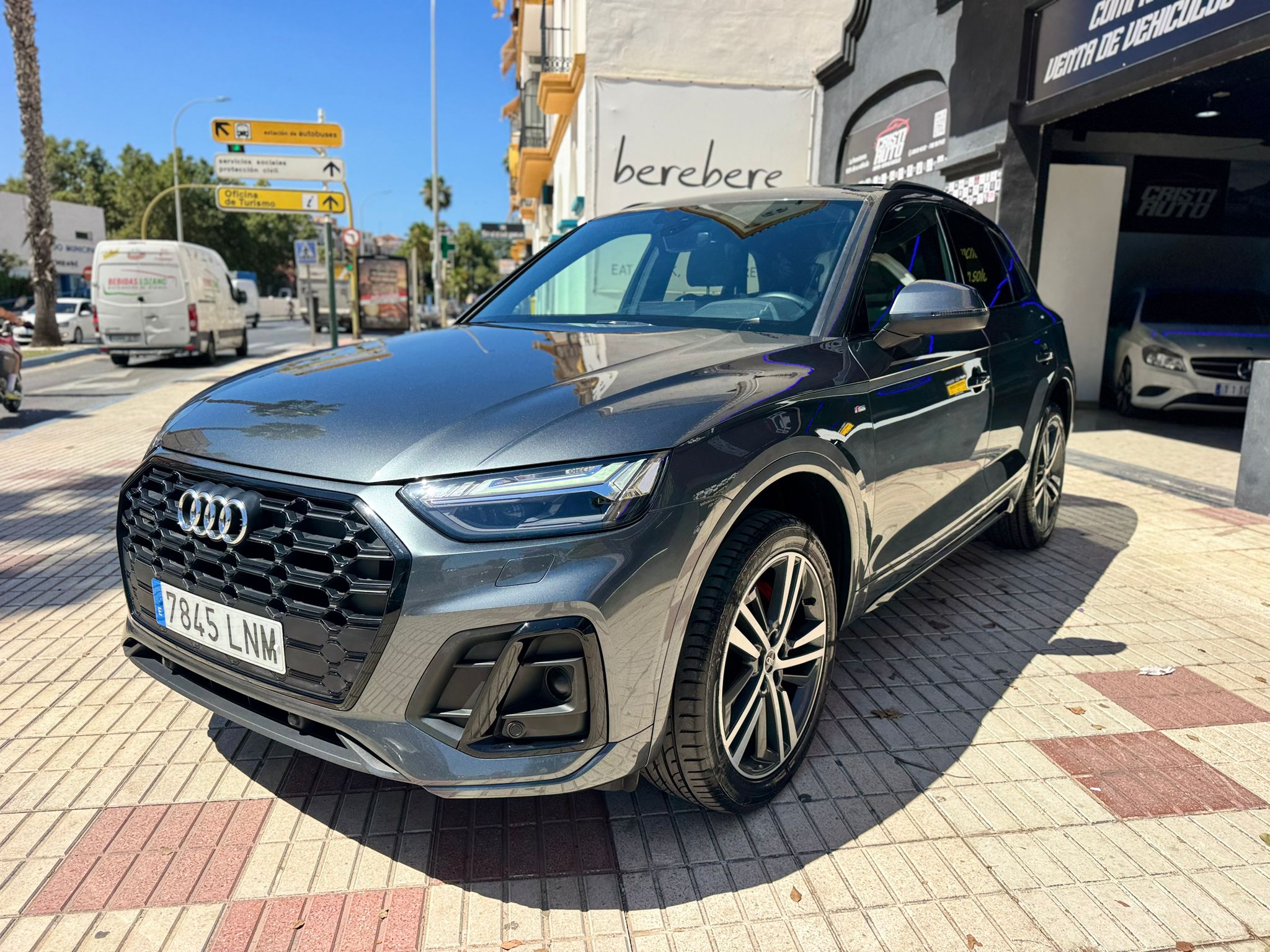 AUDI Q5