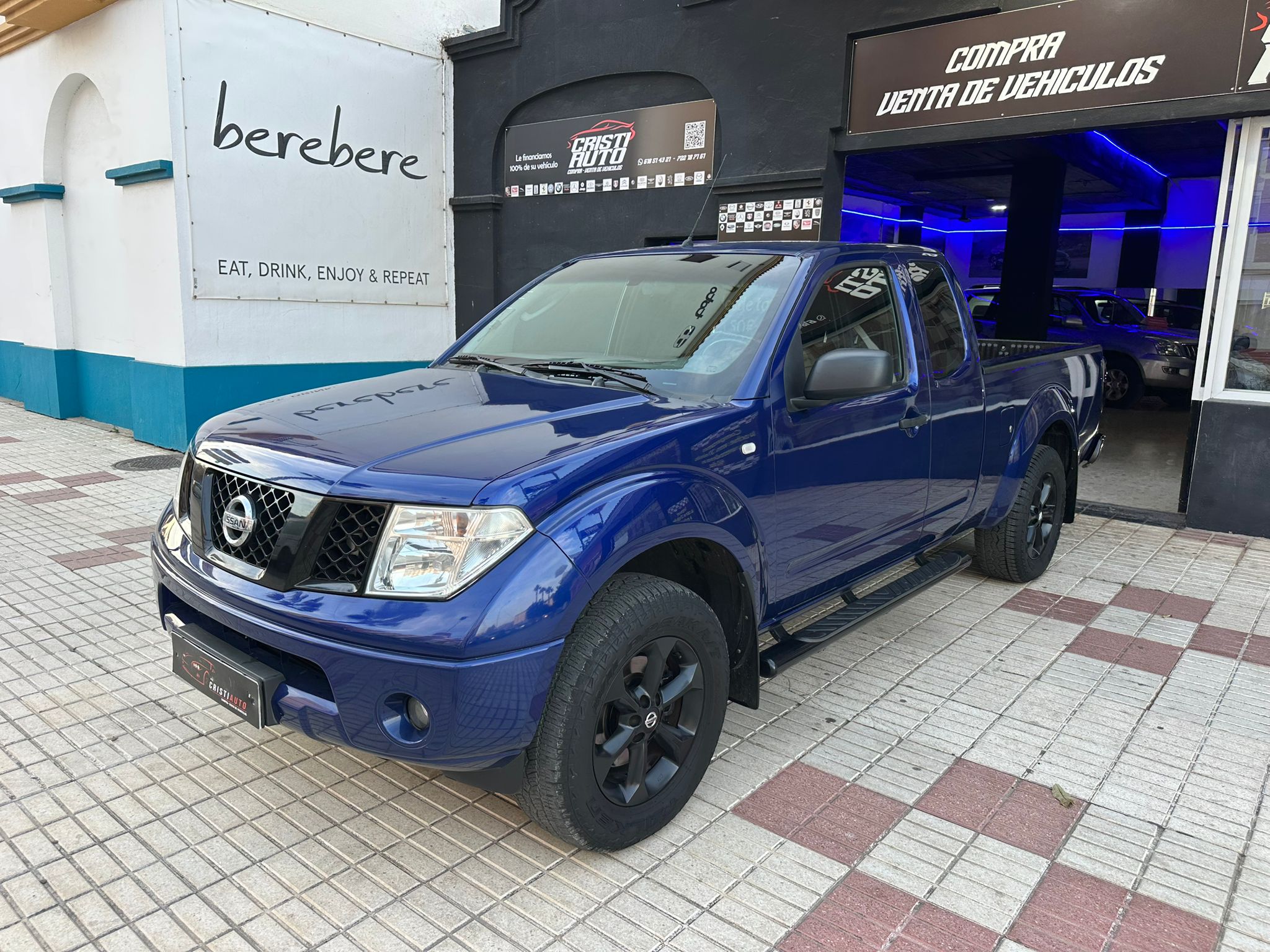 NISSAN NAVARA