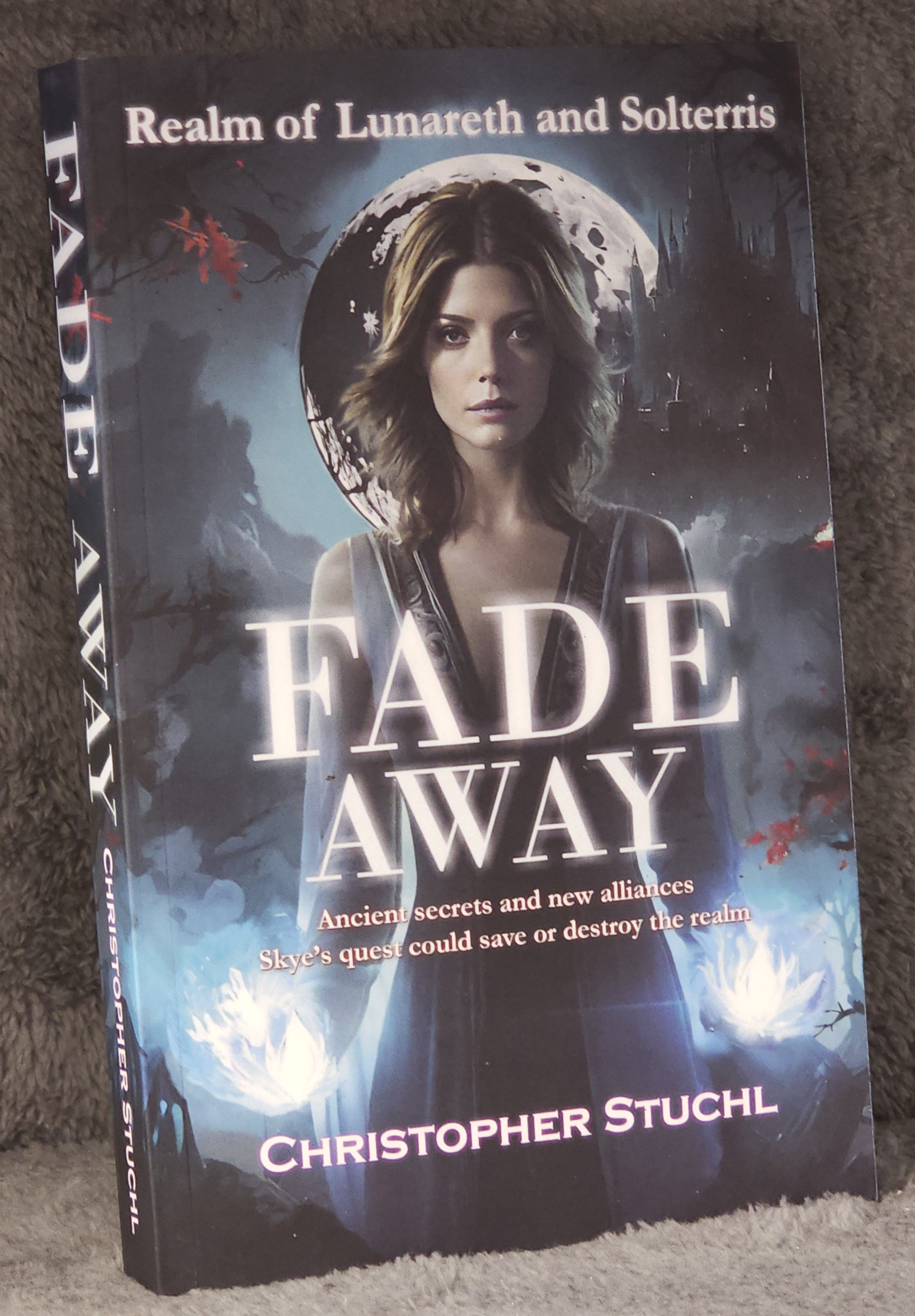 Fade Away - Realm of Lunareth and Solterris