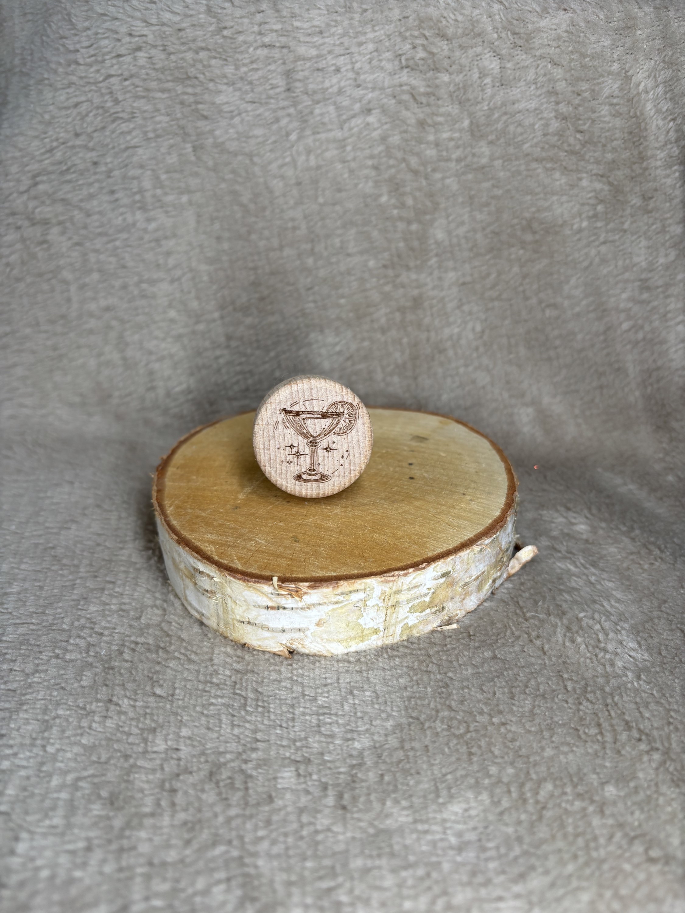 Bouchon en bois pour bouteille de vin personnalisé