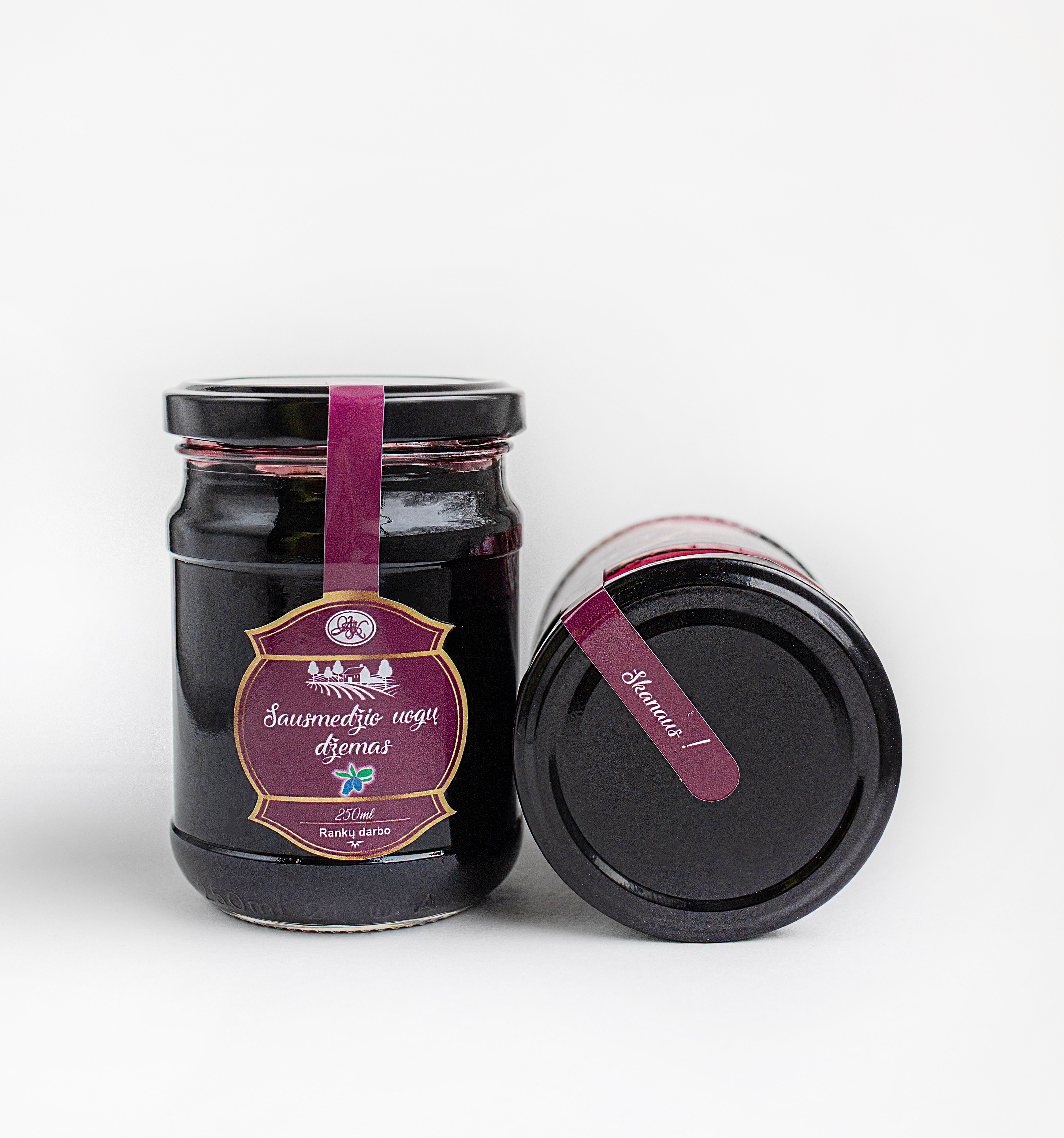 Sausmedžio uogų džemas