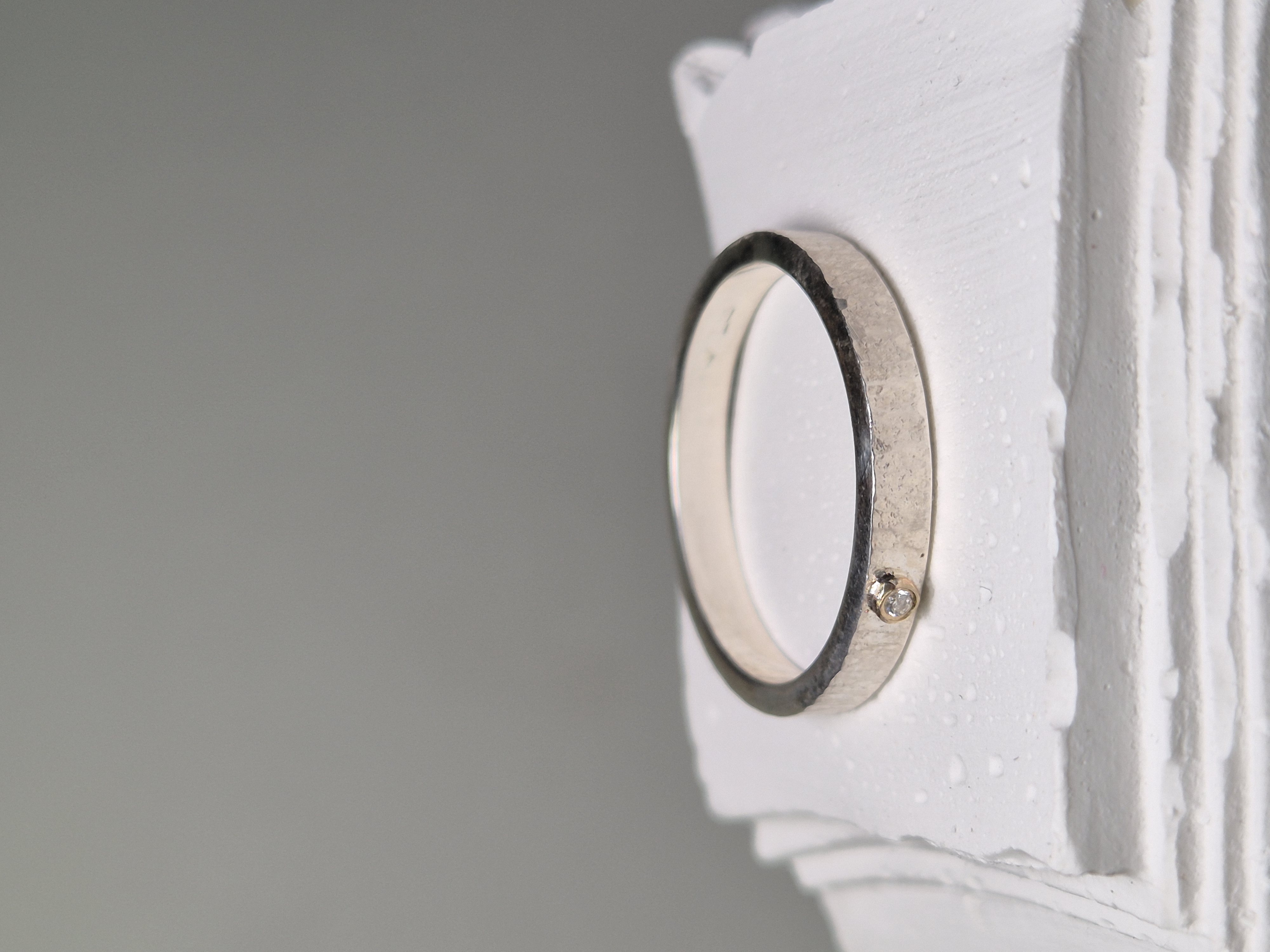 Žiedas su moisanitu