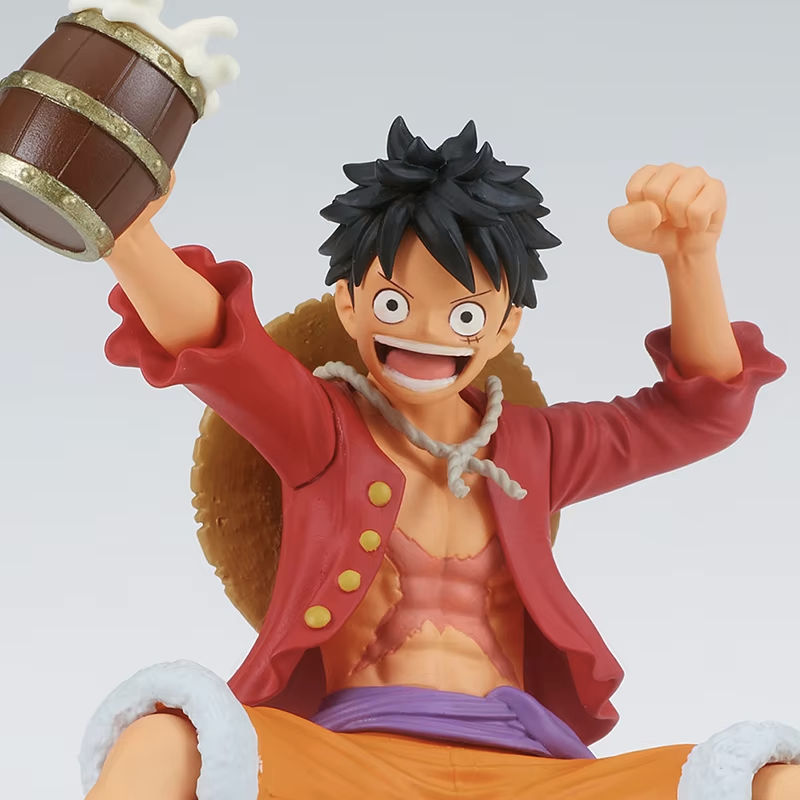 Figura Luffy con cerveza en mano